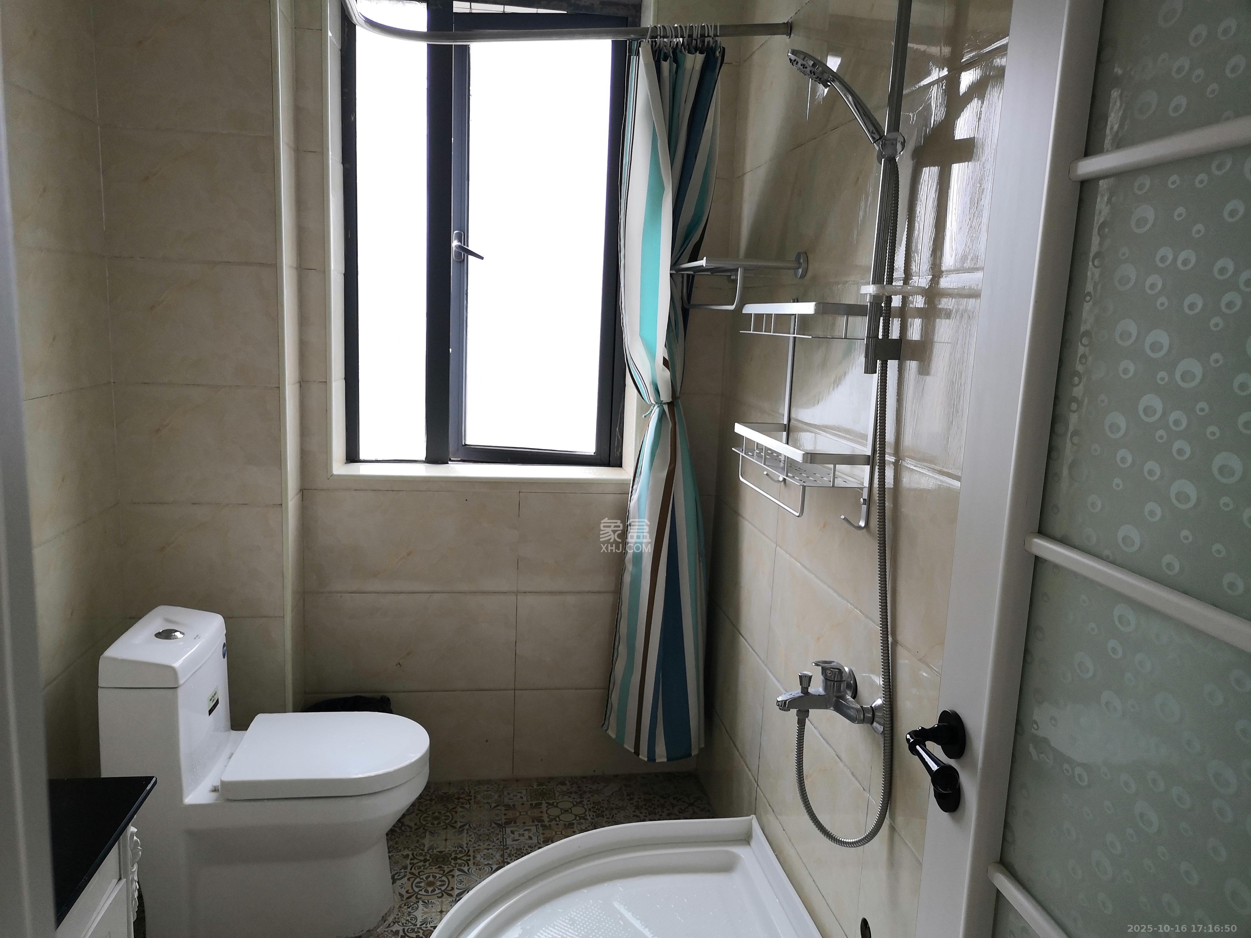 恒基凯旋门一二期  3室2厅1卫    2200.0元/月 恒基凯旋门一二期  3室2厅1卫    2200.0元/月室内图