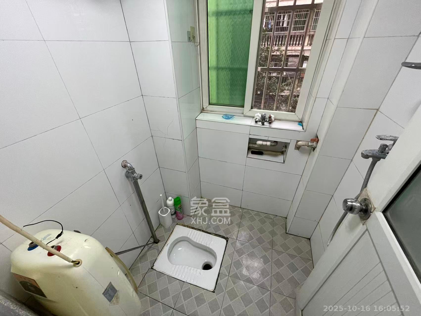 江南公寓  2室2厅1卫    1600.0元/月 江南公寓  2室2厅1卫    1600.0元/月室内图