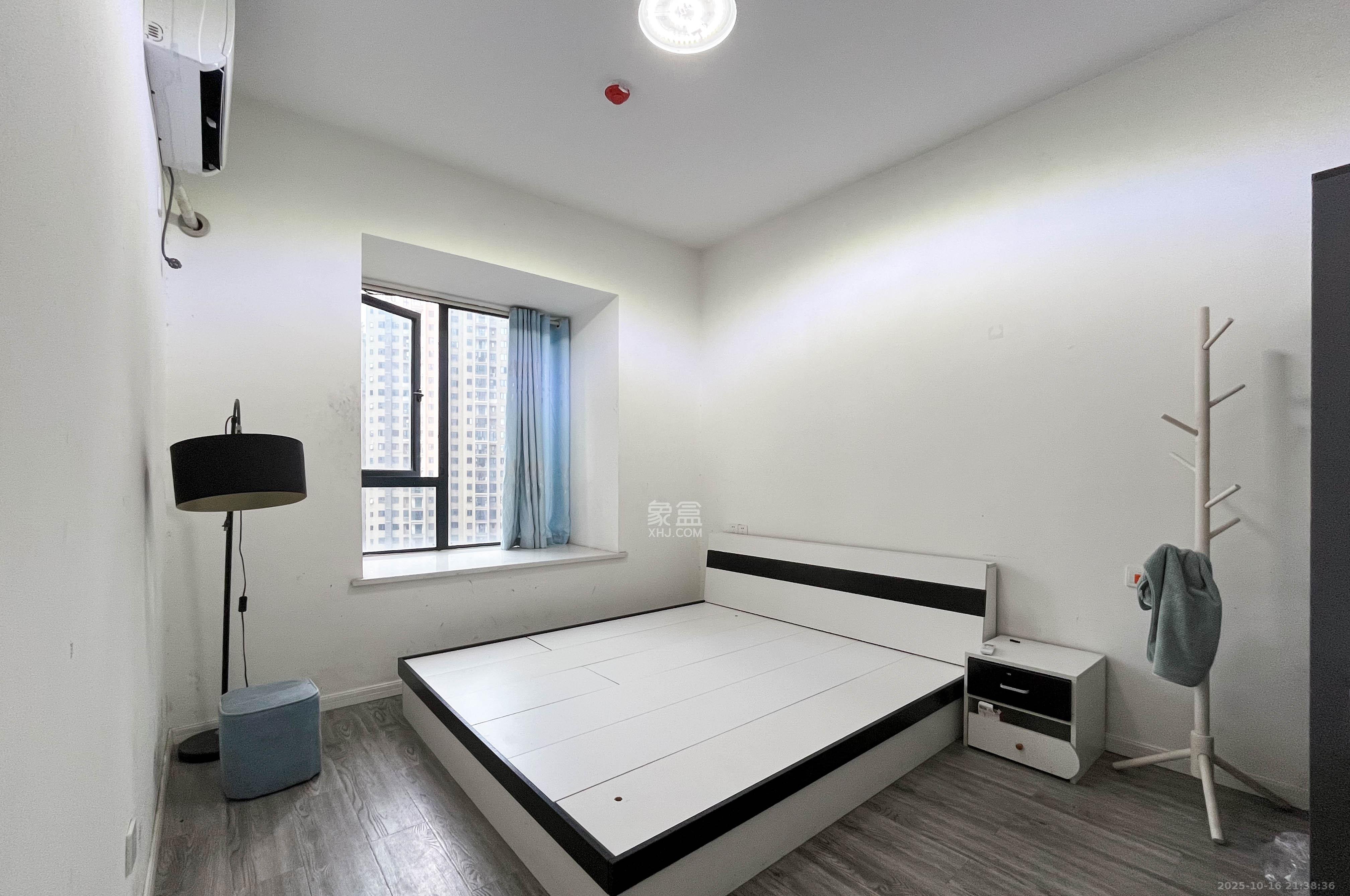 中建梅溪湖中心 3室2厅1卫 128.0万 中建梅溪湖中心 3室2厅1卫 128.0万其他