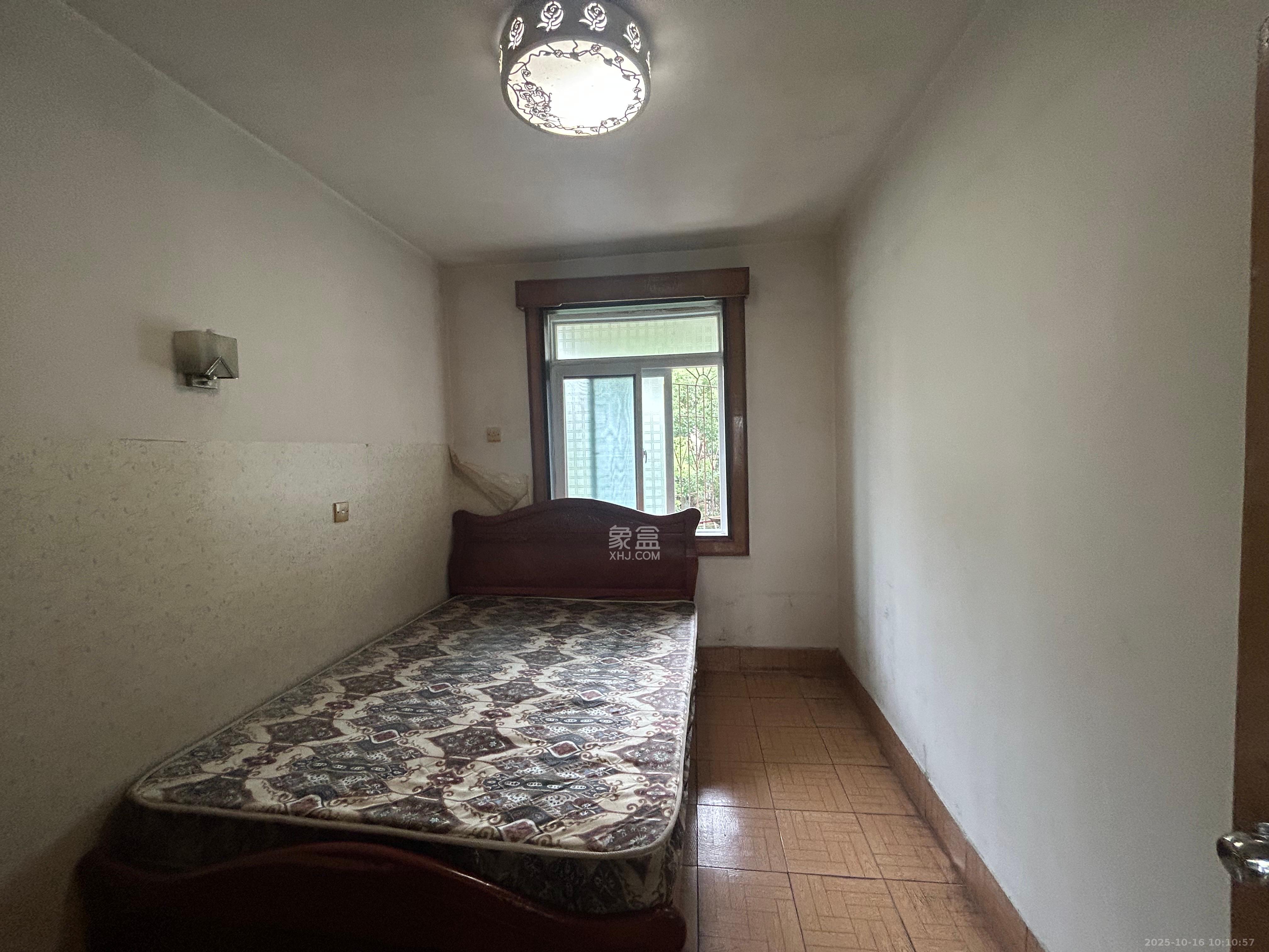 狮子山二片  2室1厅1卫    1100.0元/月室内图