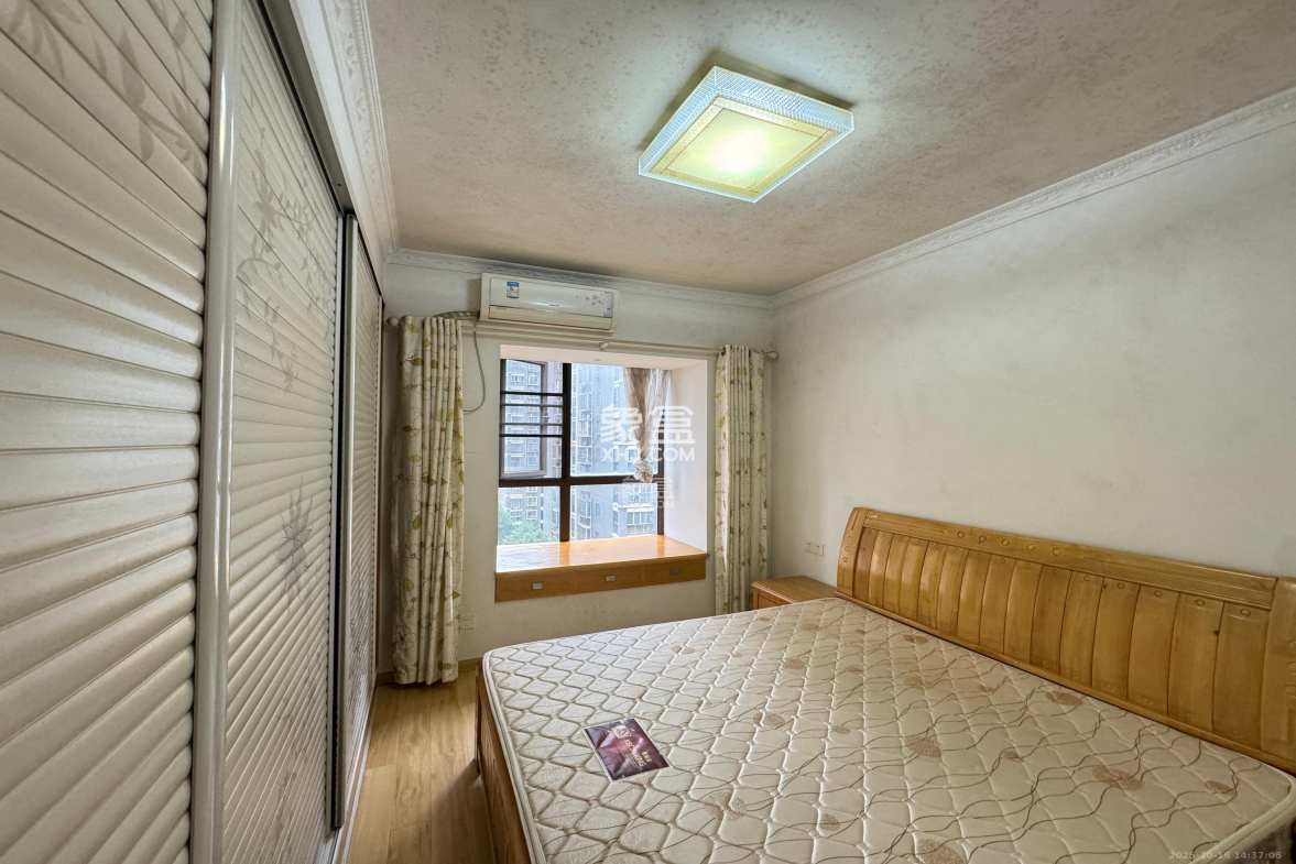 水岸世景  3室2厅1卫    1600.0元/月 水岸世景  3室2厅1卫    1600.0元/月室内图