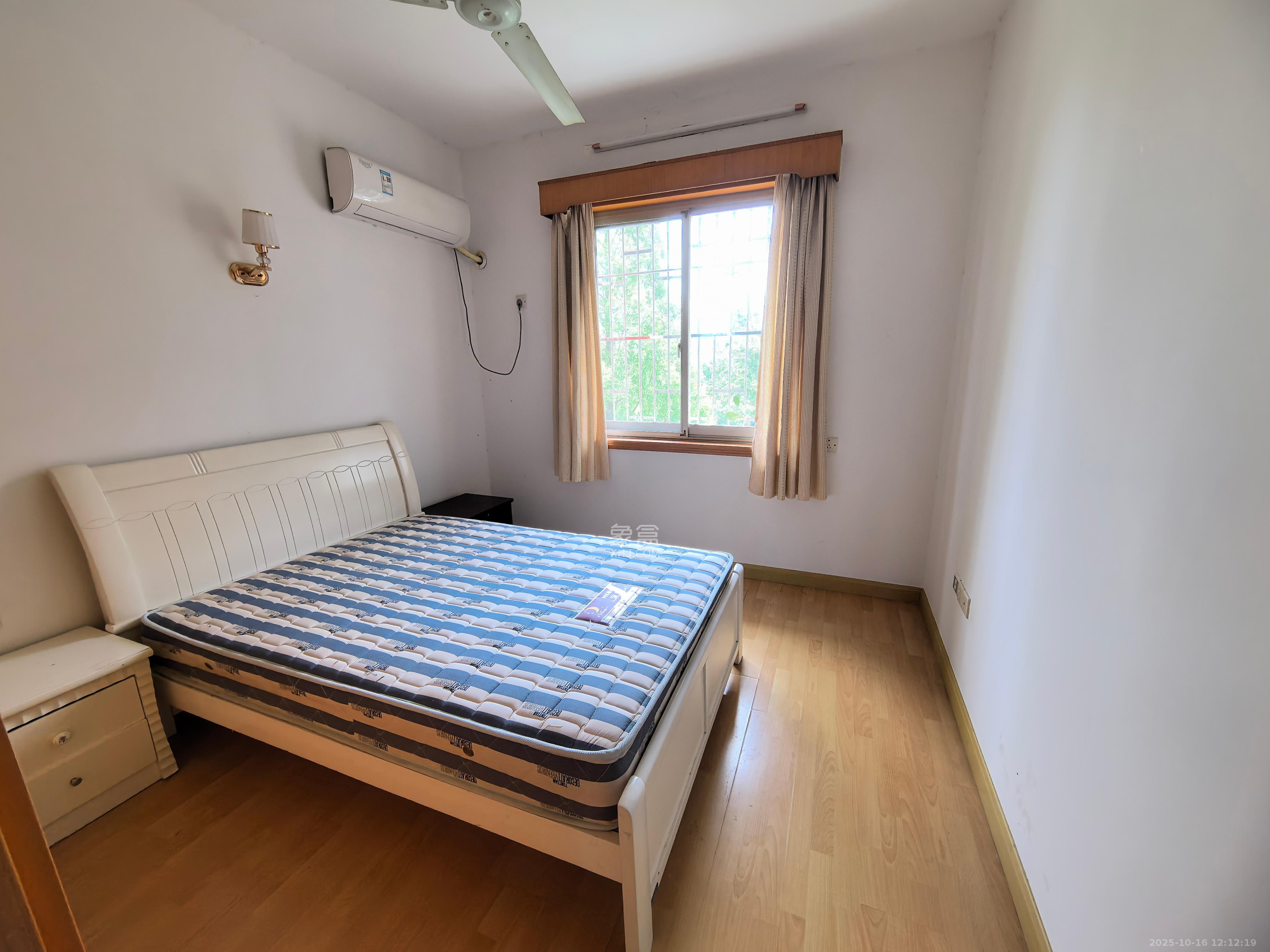 师大赫石北村 3室2厅1卫 4200.0元/月 师大赫石北村 3室2厅1卫 4200.0元/月室内图