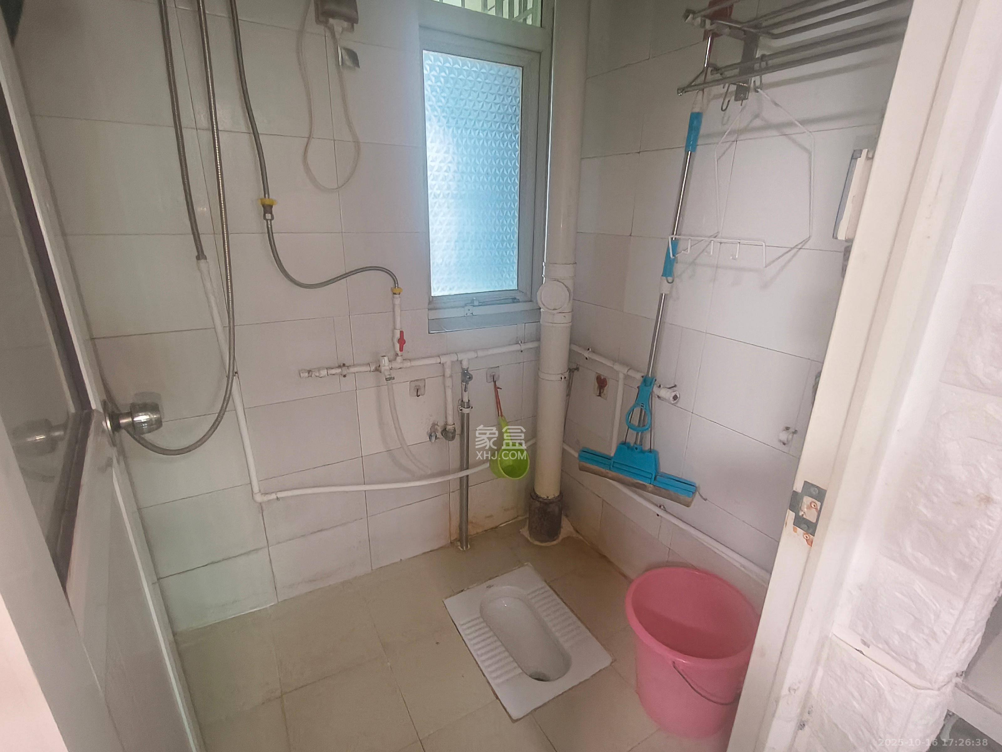 江南公寓 1室2厅1卫 1400.0元/月 江南公寓 1室2厅1卫 1400.0元/月室内图