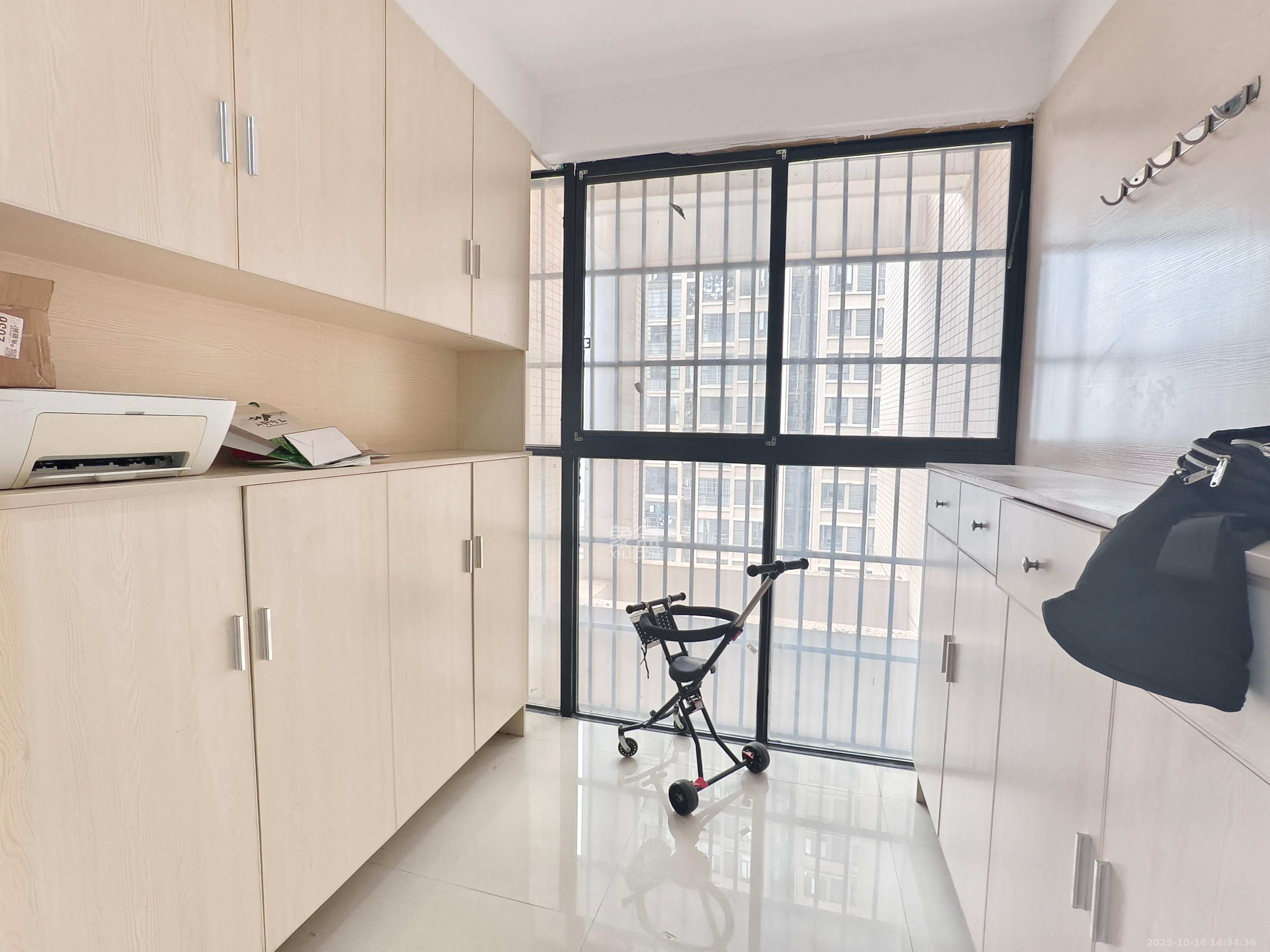 深业睿城  3室2厅2卫    2500.0元/月室内图