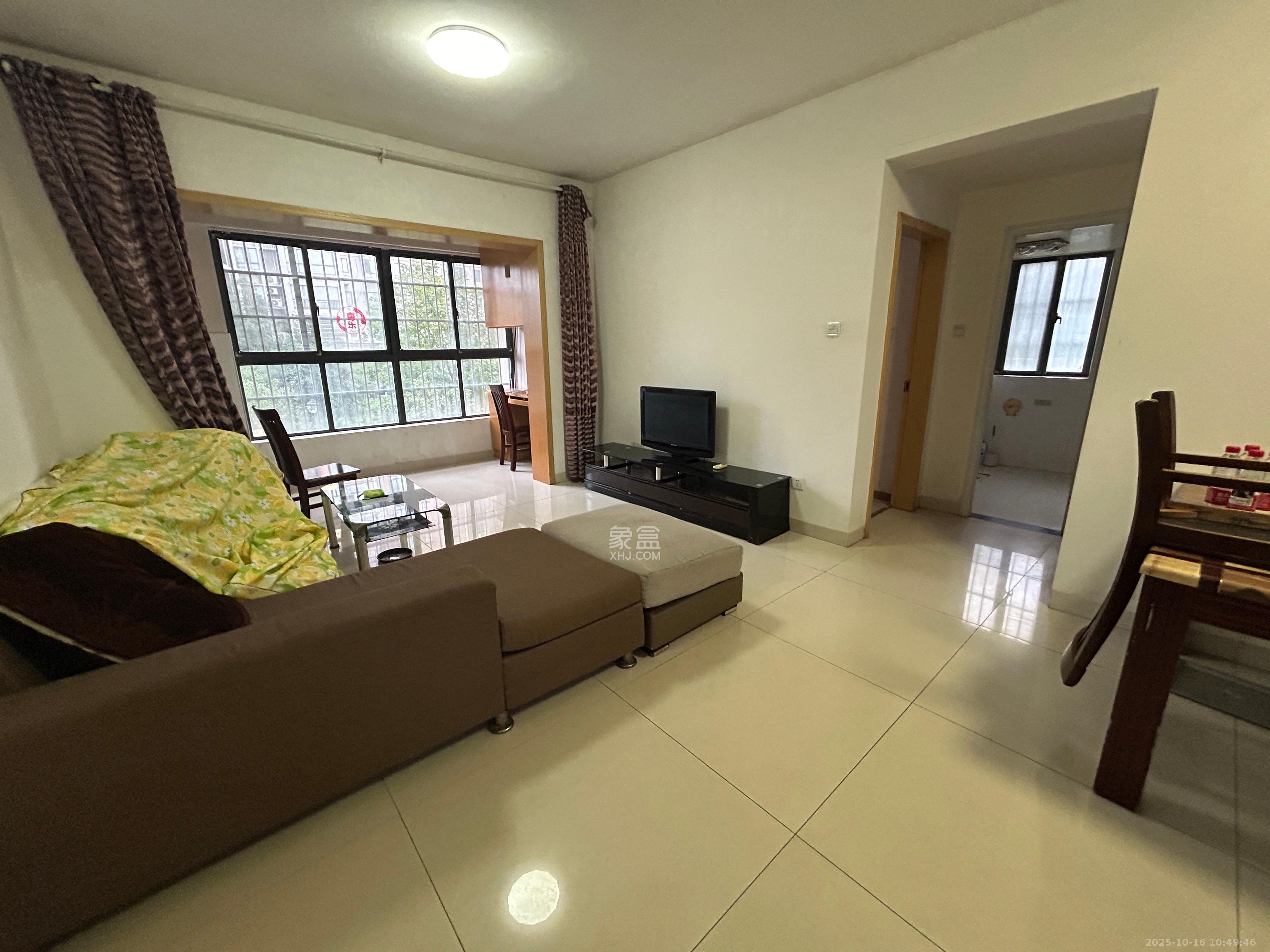 上海城小区  2室2厅1卫    1700.0元/月室内图1