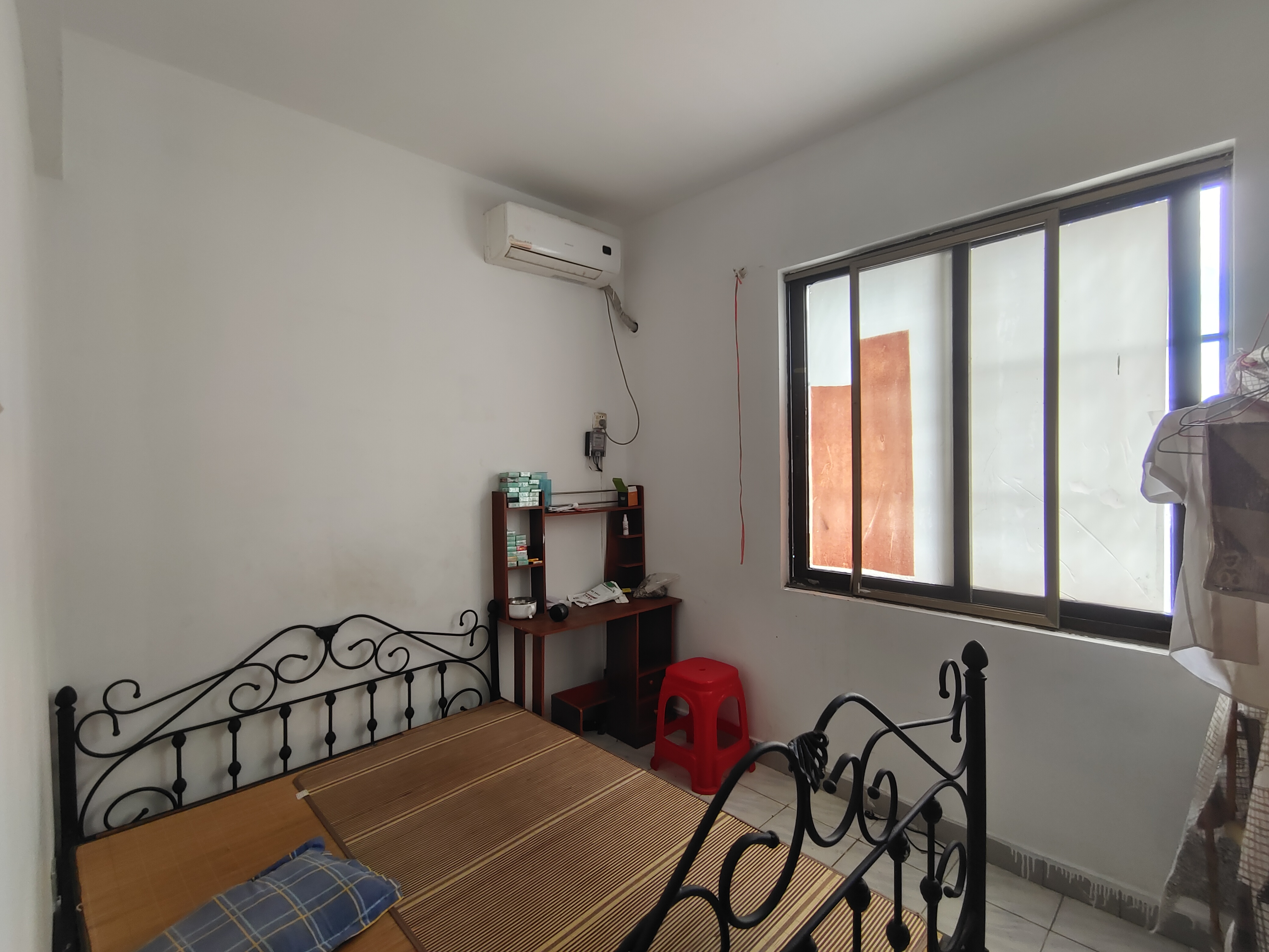 富豪大厦(富豪花园)  3室1厅1卫    1900.0元/月室内图