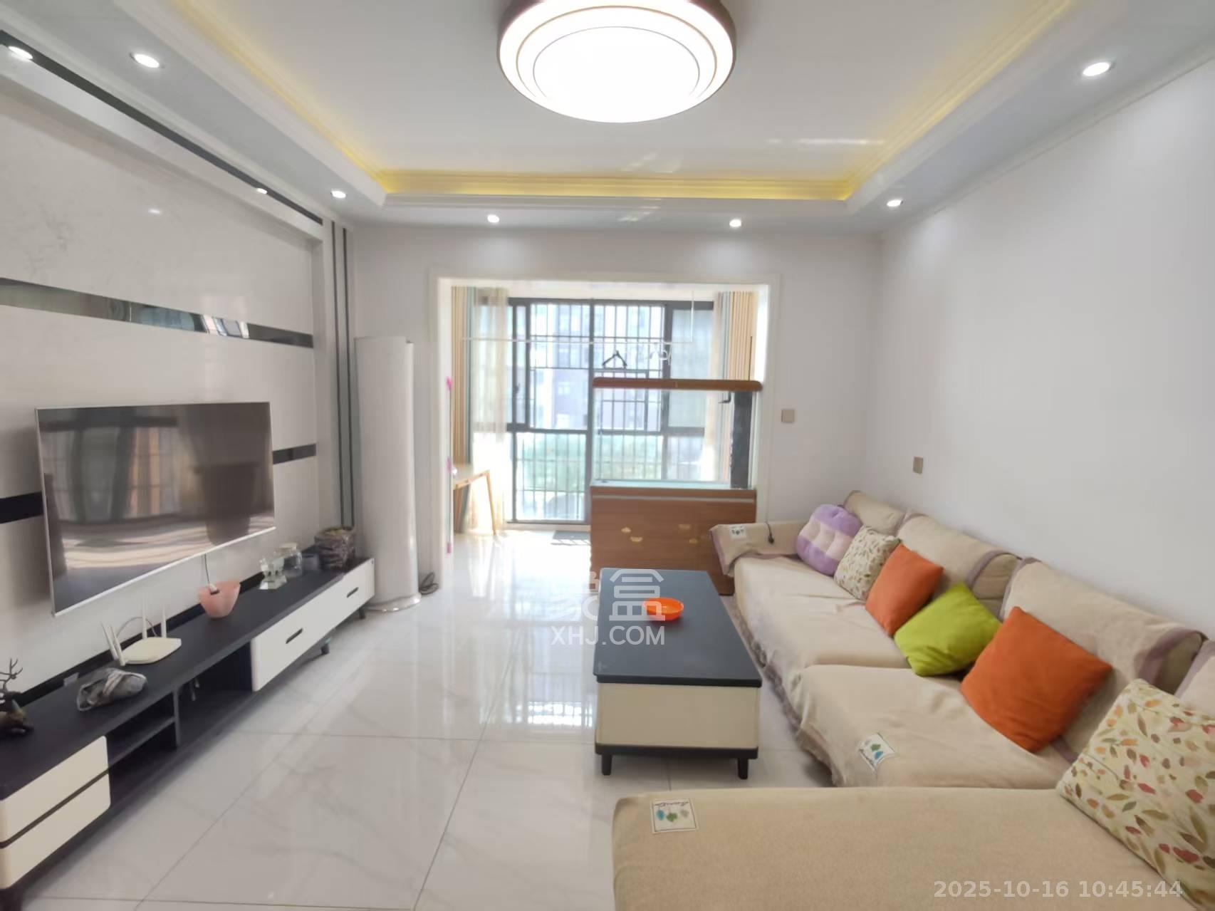 新景未来城 1室2厅2卫 1600.0元/月 新景未来城 1室2厅2卫 1600.0元/月室内图