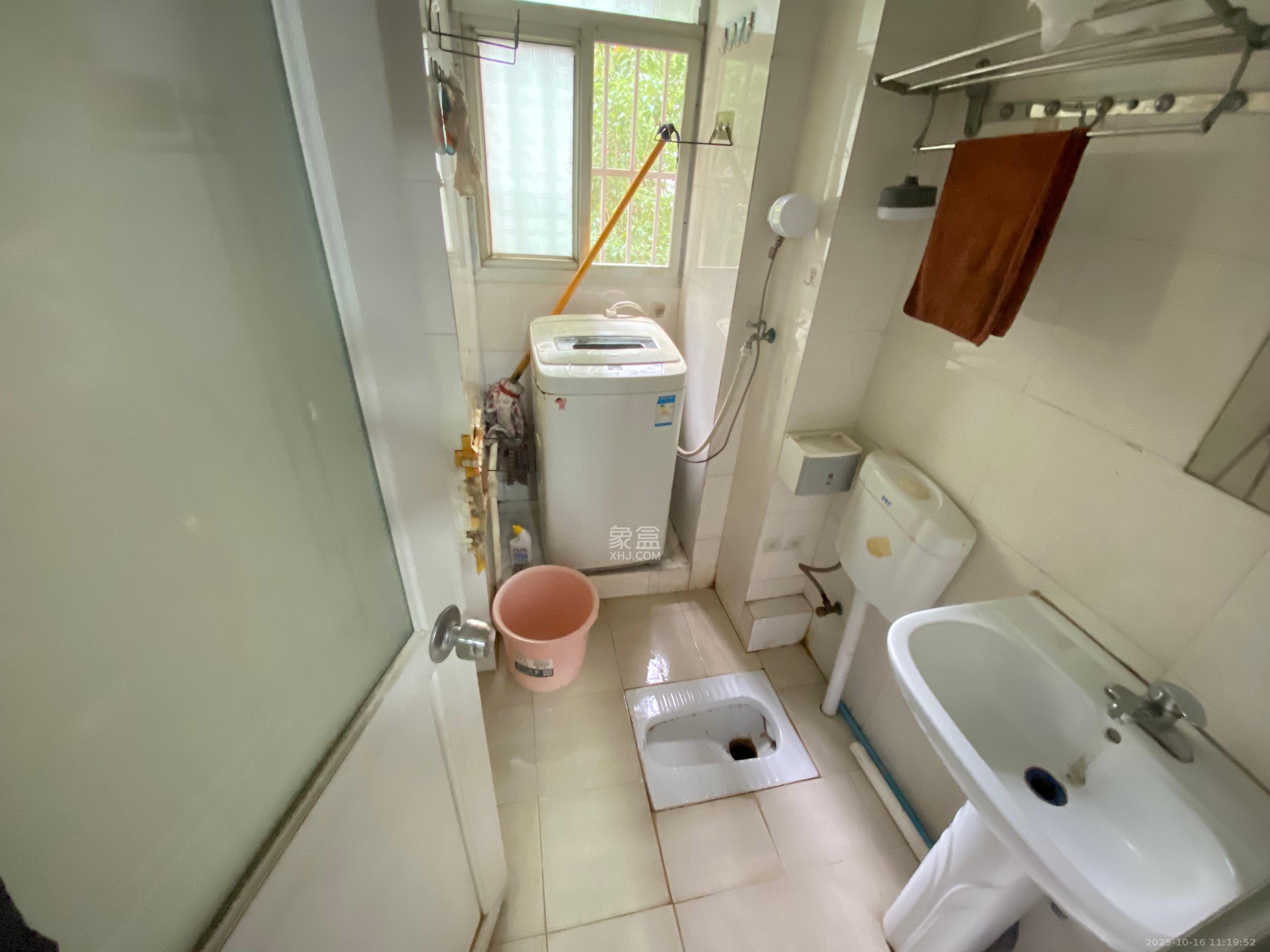 麻园公寓（下麻园岭40号）  1室1厅1卫    1300.0元/月室内图