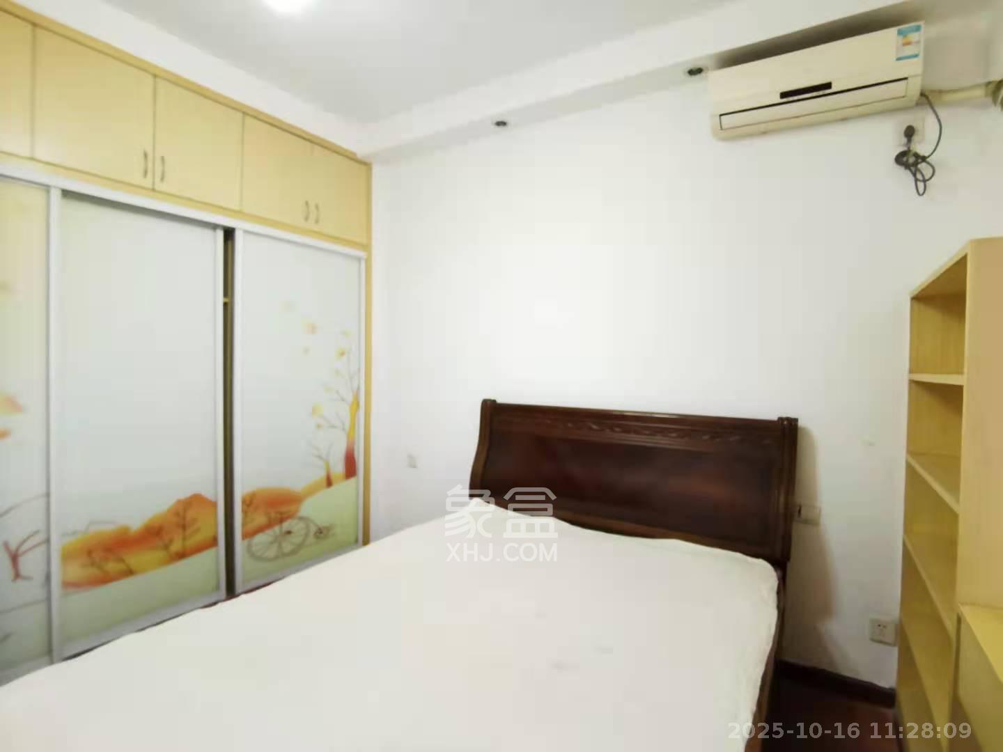 保利麓谷林语A区  2室1厅1卫    1900.0元/月 保利麓谷林语A区  2室1厅1卫    1900.0元/月室内图