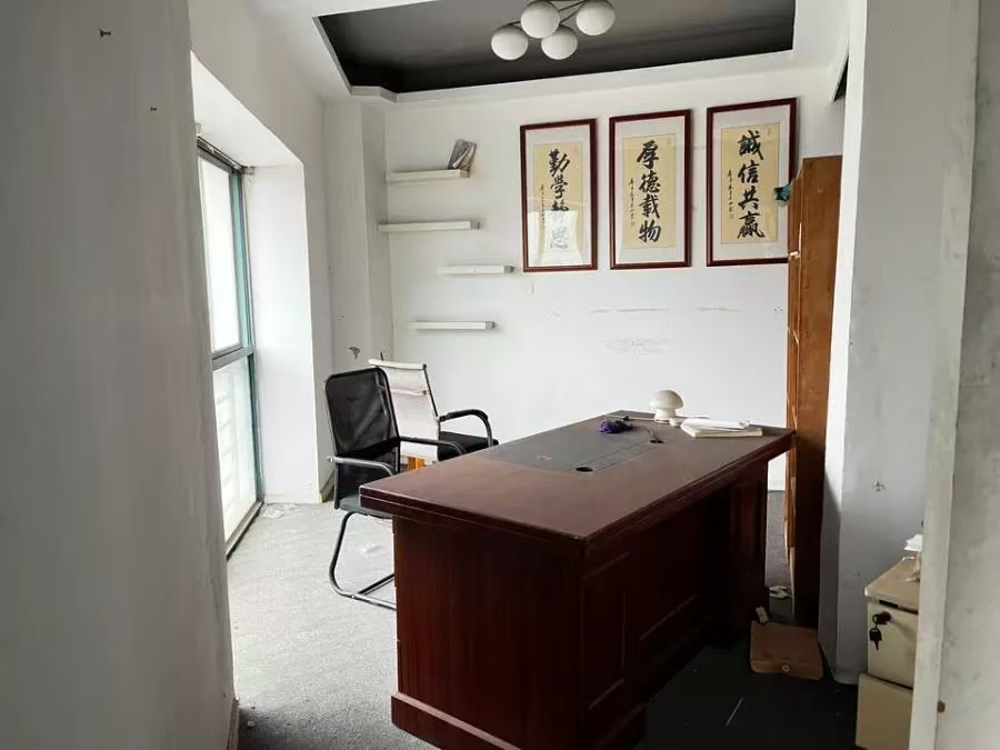 申鑫国际广场  1室1厅1卫    76.0万 申鑫国际广场  1室1厅1卫    76.0万室内图