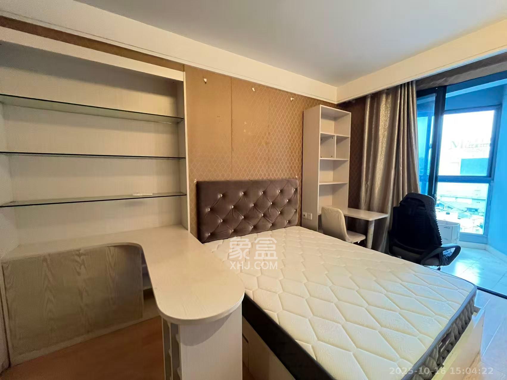 绿地中央广场 1室1厅1卫 1500.0元/月 绿地中央广场 1室1厅1卫 1500.0元/月室内图