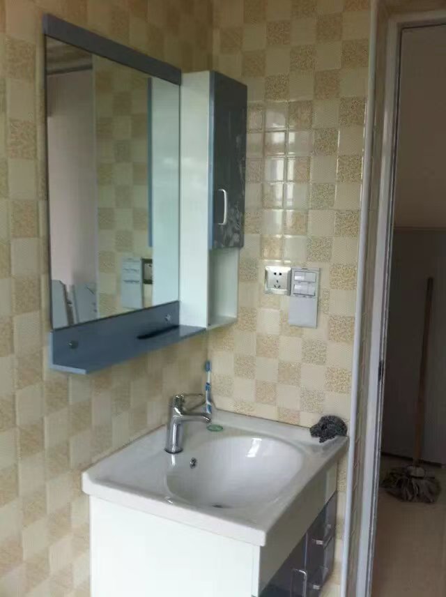 华辰汇景一、二期  2室2厅1卫    1600.0元/月室内图