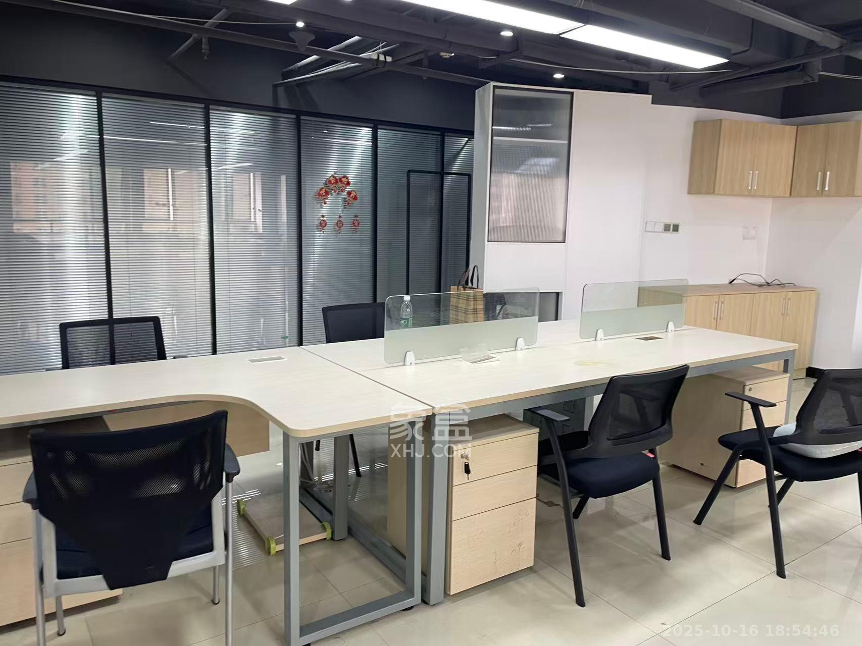 新时空  1室1厅1卫    5000.0元/月室内图