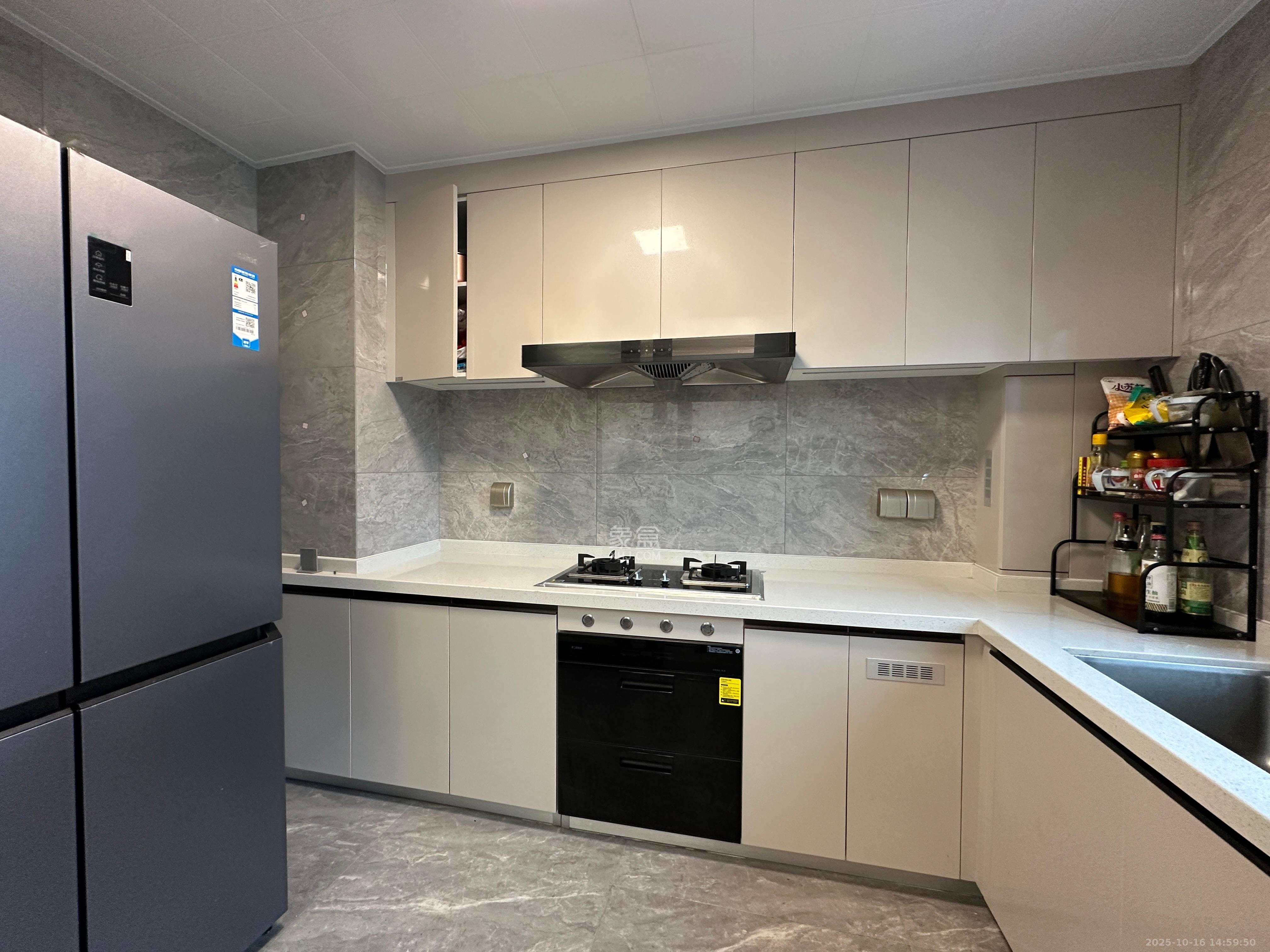 时代建发和著  4室2厅2卫    4500.0元/月室内图