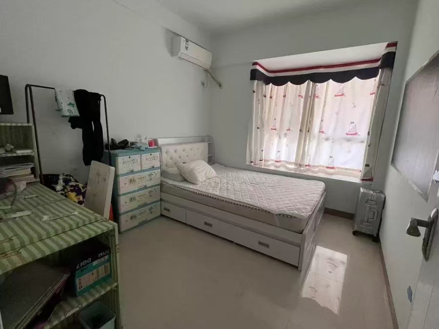 湖畔人家  3室1厅2卫    104.18万 湖畔人家  3室1厅2卫    104.18万室内图