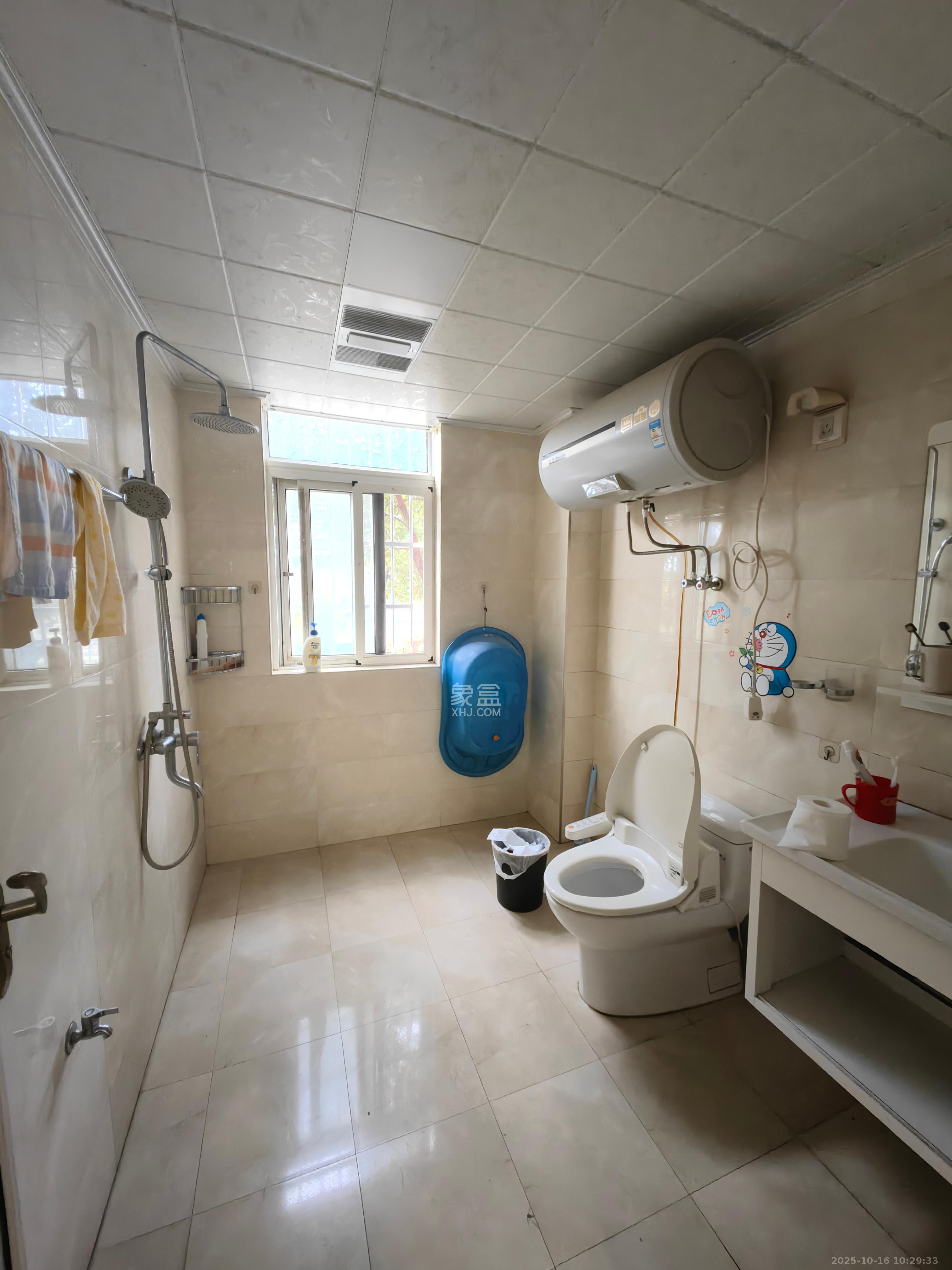 磊鑫嘉苑（地质局单位房）  3室2厅2卫    2000.0元/月室内图