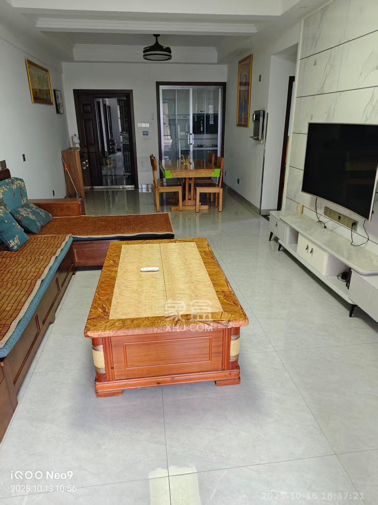 豪庭（江城豪庭）  3室2厅1卫    2100.0元/月