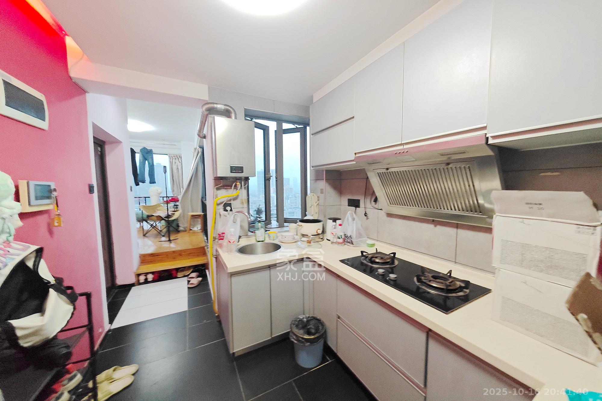 佳天瑞宁花园  1室1厅1卫    43.0万厨房