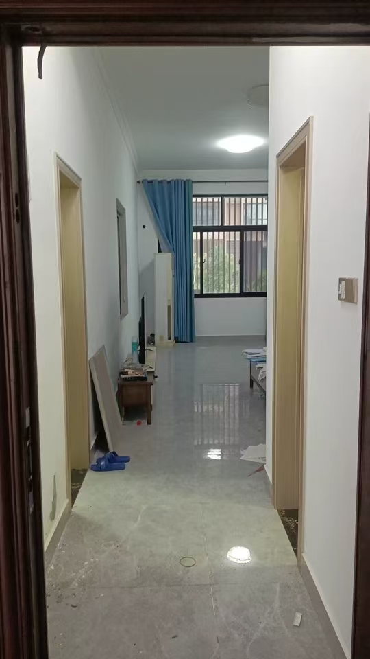 云海花都（江东湾壹号）  2室2厅1卫    114.25万