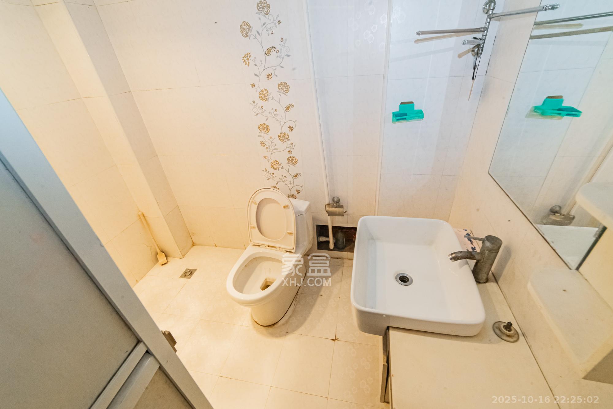 恒鑫澜北湾  3室2厅2卫    78.0万 恒鑫澜北湾  3室2厅2卫    78.0万卫生间