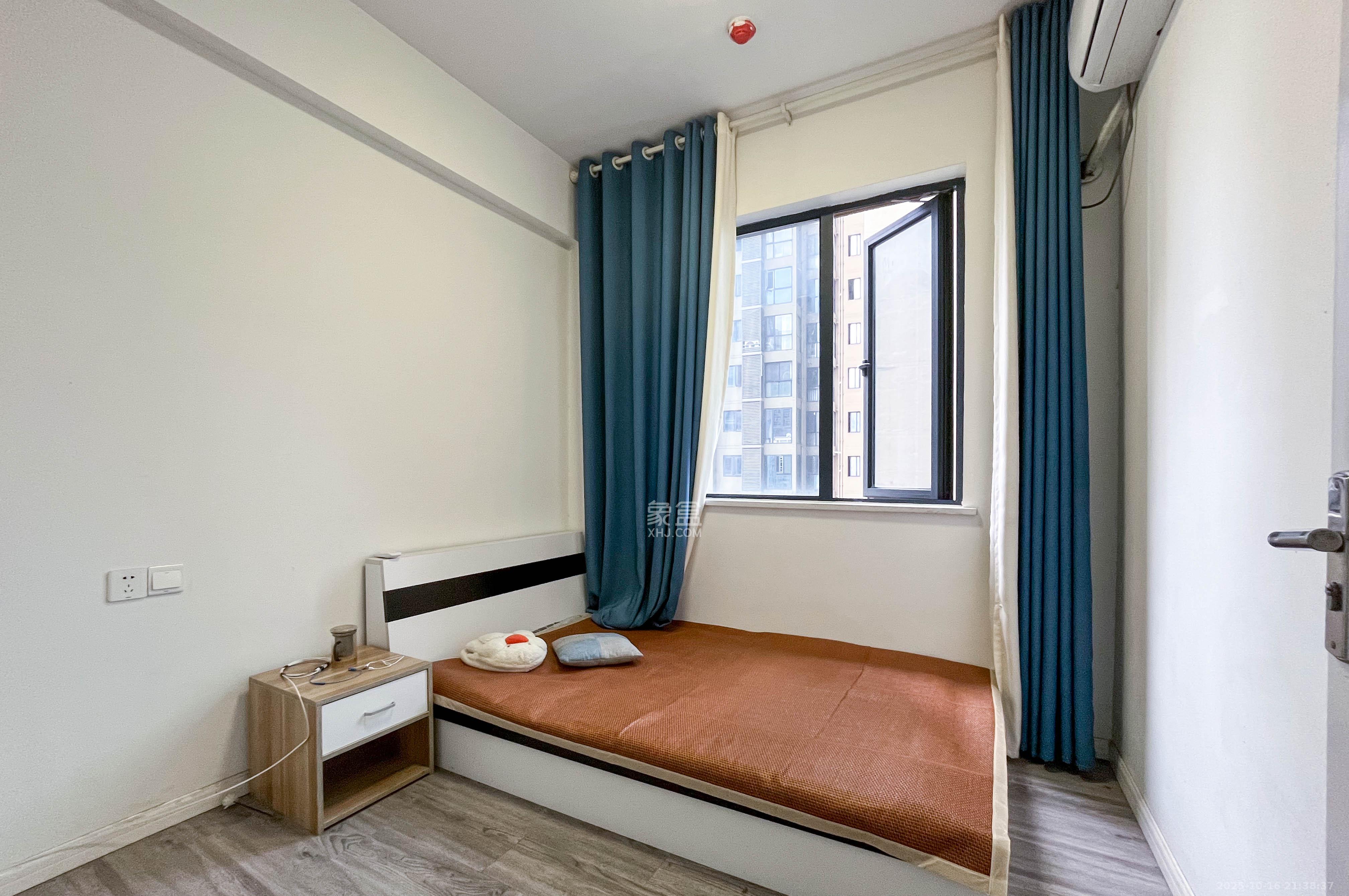 中建梅溪湖中心 3室2厅1卫 128.0万 中建梅溪湖中心 3室2厅1卫 128.0万其他