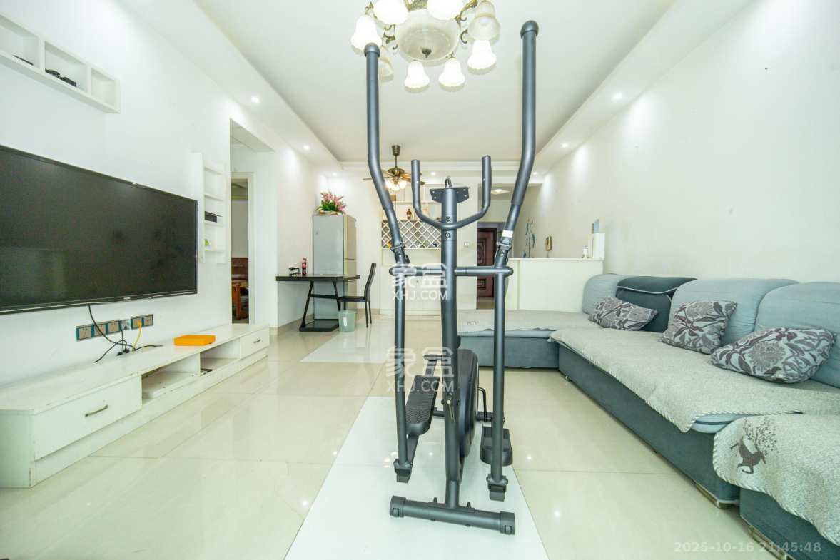 申湘宽境 2室2厅1卫 46.8万 申湘宽境 2室2厅1卫 46.8万客厅