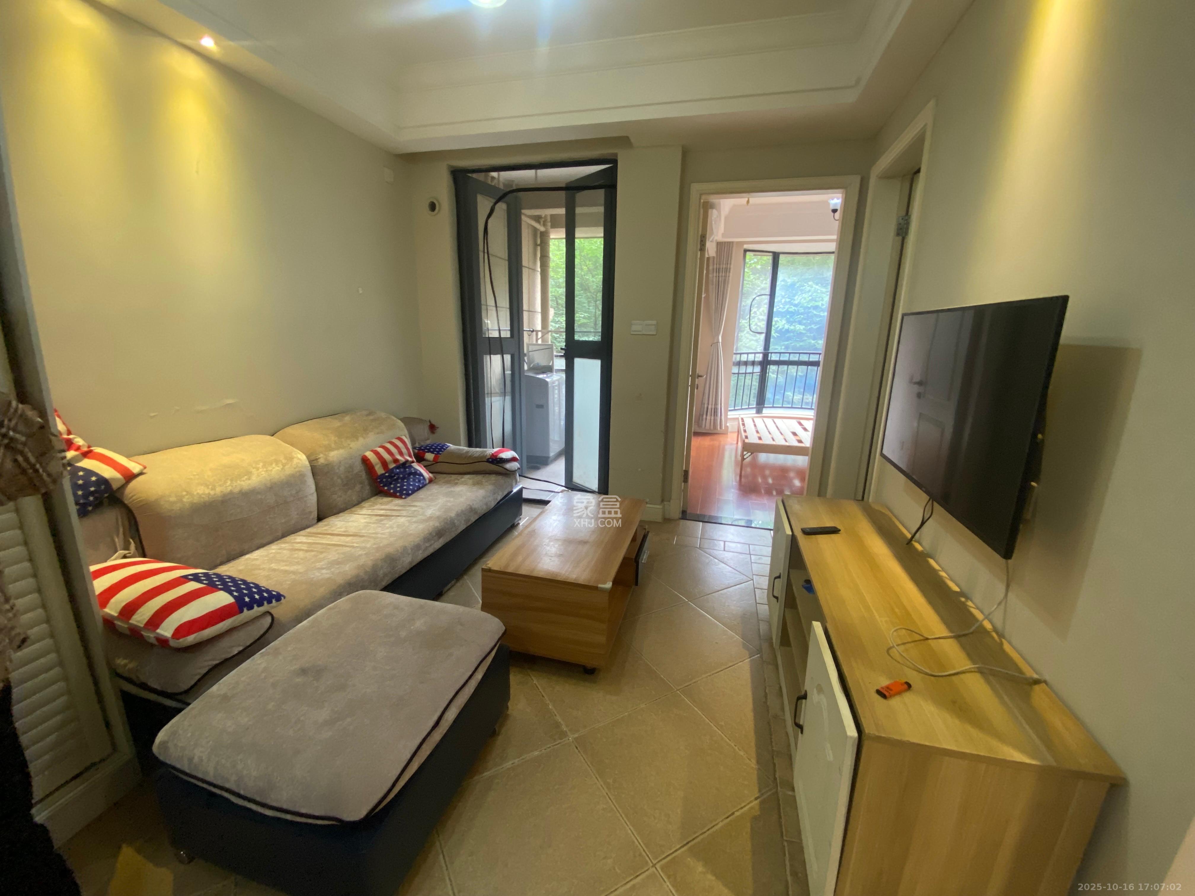 保利城(中航城国际社区、郡原美村)  1室1厅1卫    1400.0元/月 保利城(中航城国际社区、郡原美村)  1室1厅1卫    1400.0元/月室内图