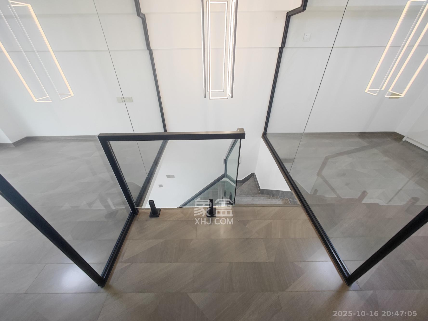 合能枫丹丽舍(柏悦名苑)  2室1厅1卫    42.0万 合能枫丹丽舍(柏悦名苑)  2室1厅1卫    42.0万其他