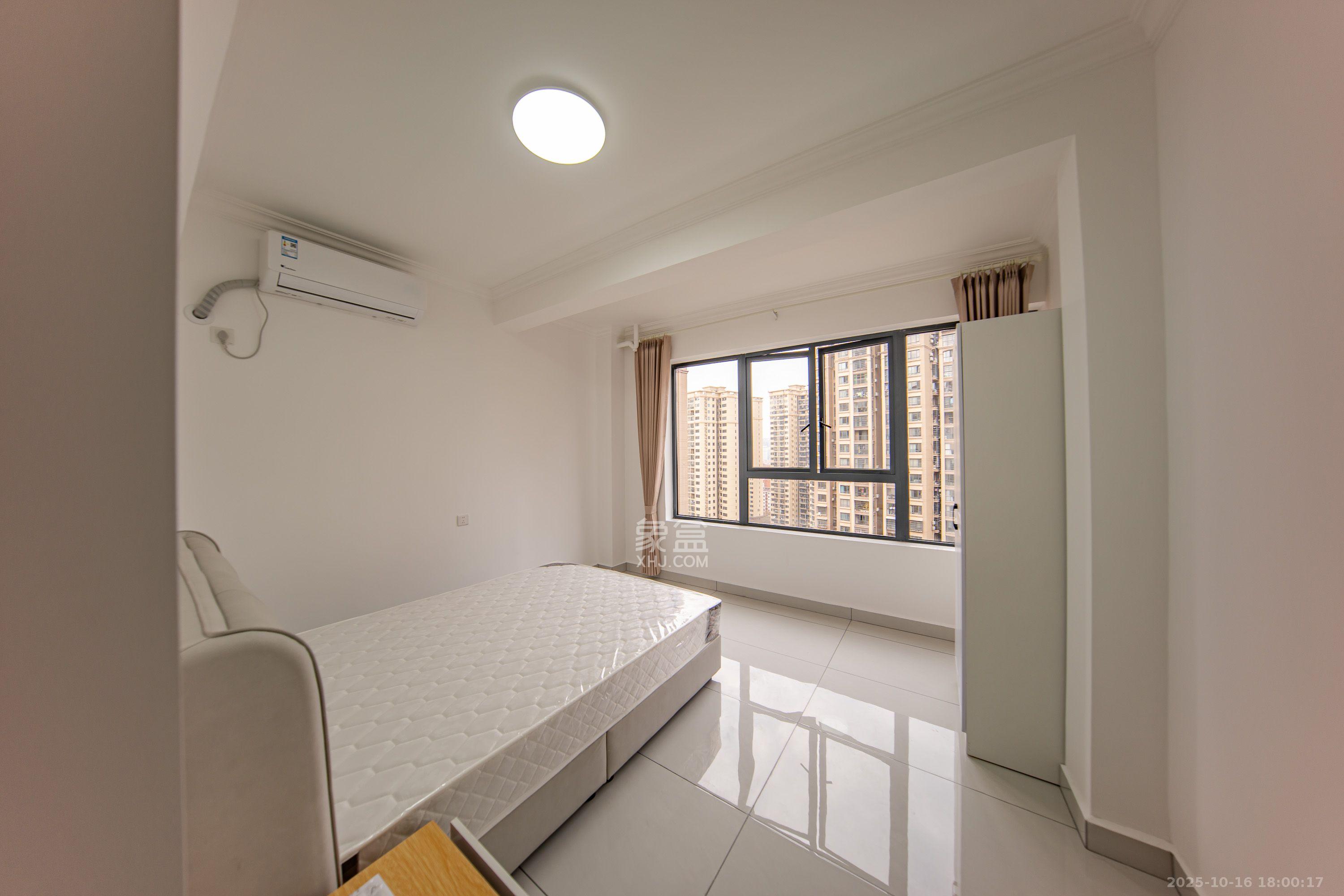 邦盛水岸御园  3室2厅2卫    2400.0元/月 邦盛水岸御园  3室2厅2卫    2400.0元/月室内图