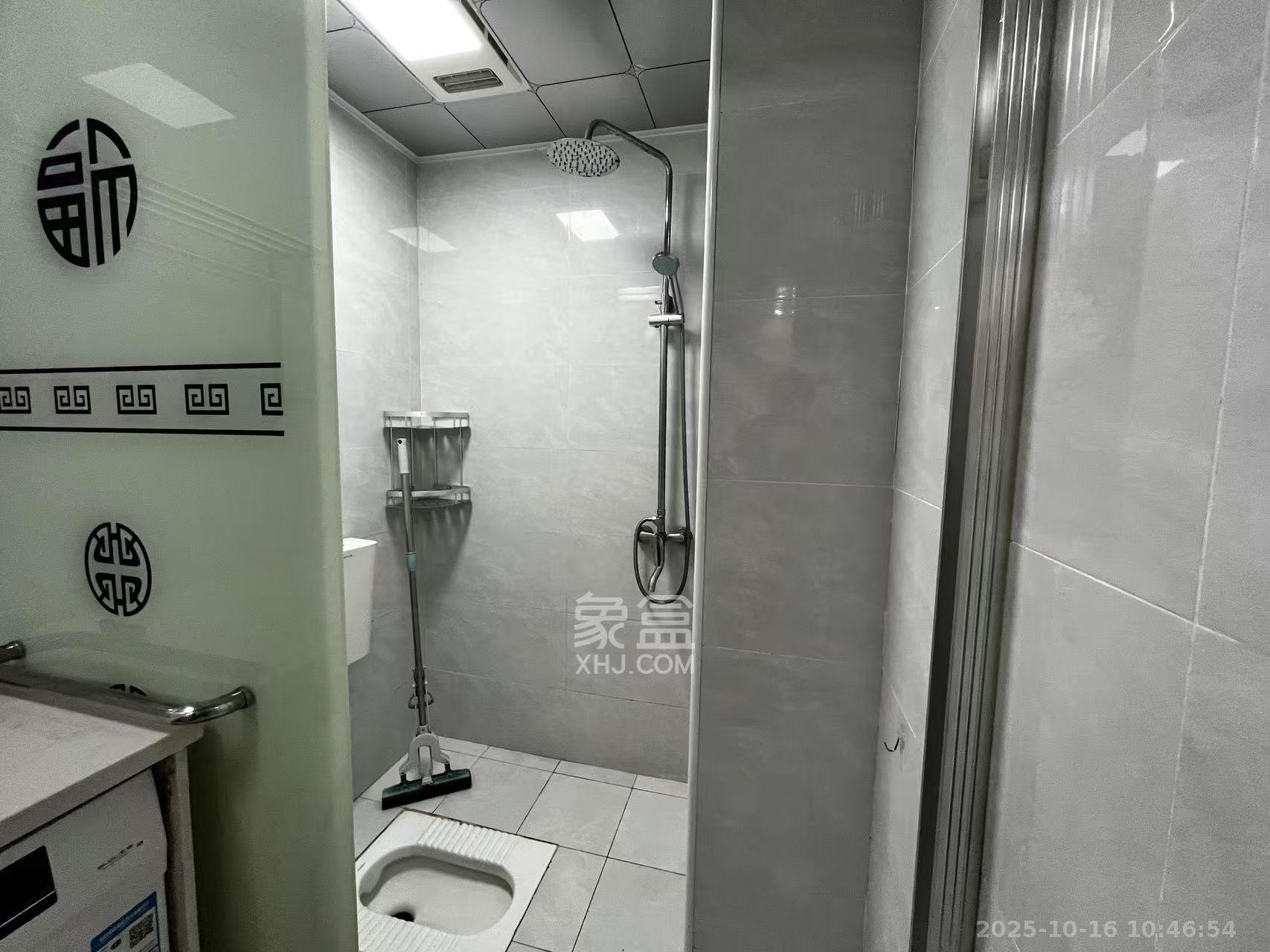 天健城  2室1厅1卫    2800.0元/月室内图