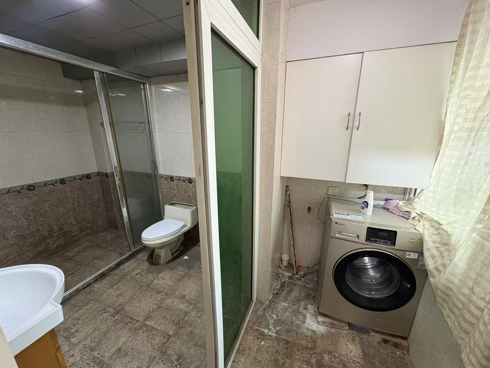 西苑小区  4室2厅2卫    40.0万室内图