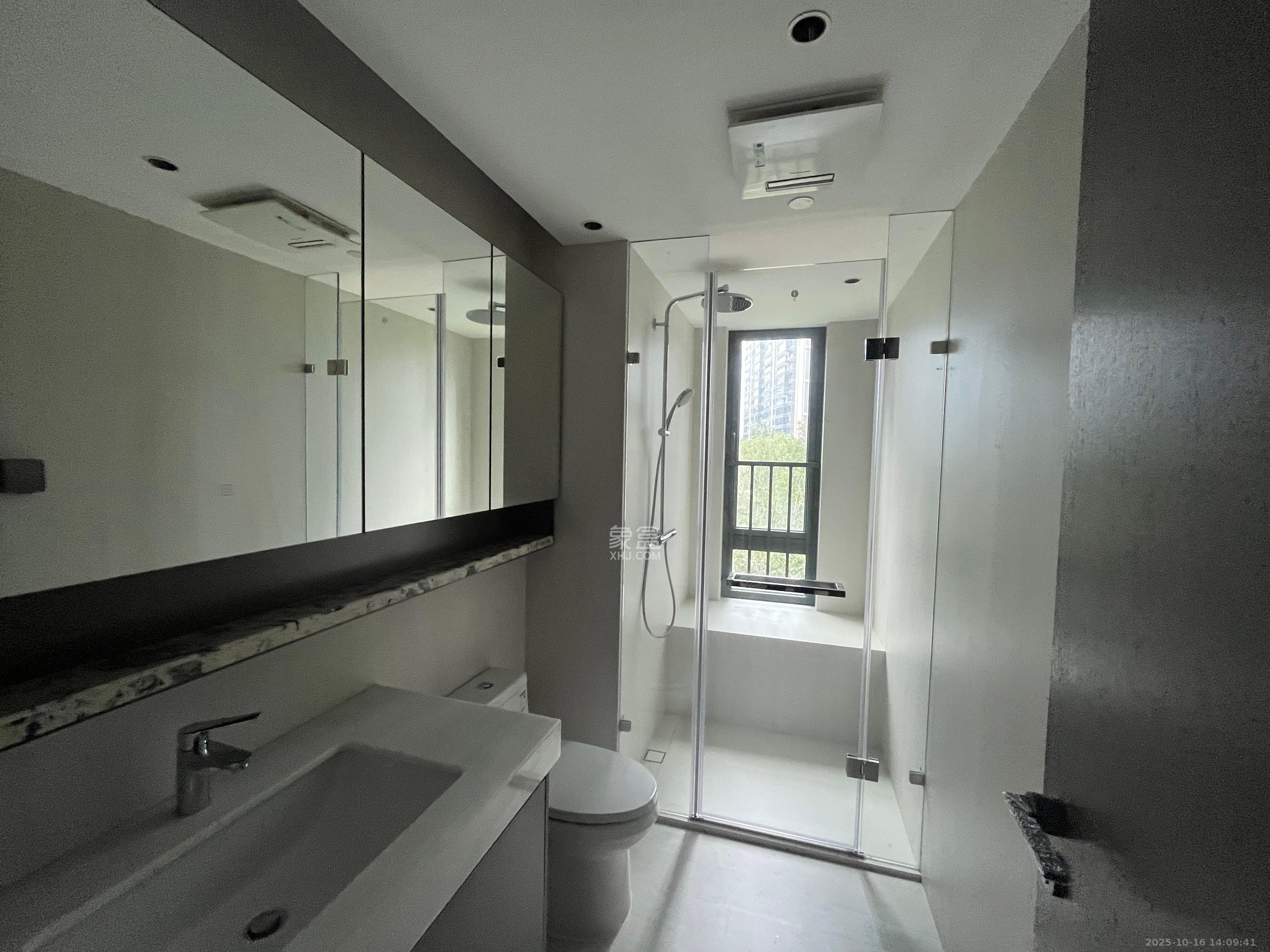 中海阅湘台  4室2厅2卫    18000.0元/月 中海阅湘台  4室2厅2卫    18000.0元/月室内图