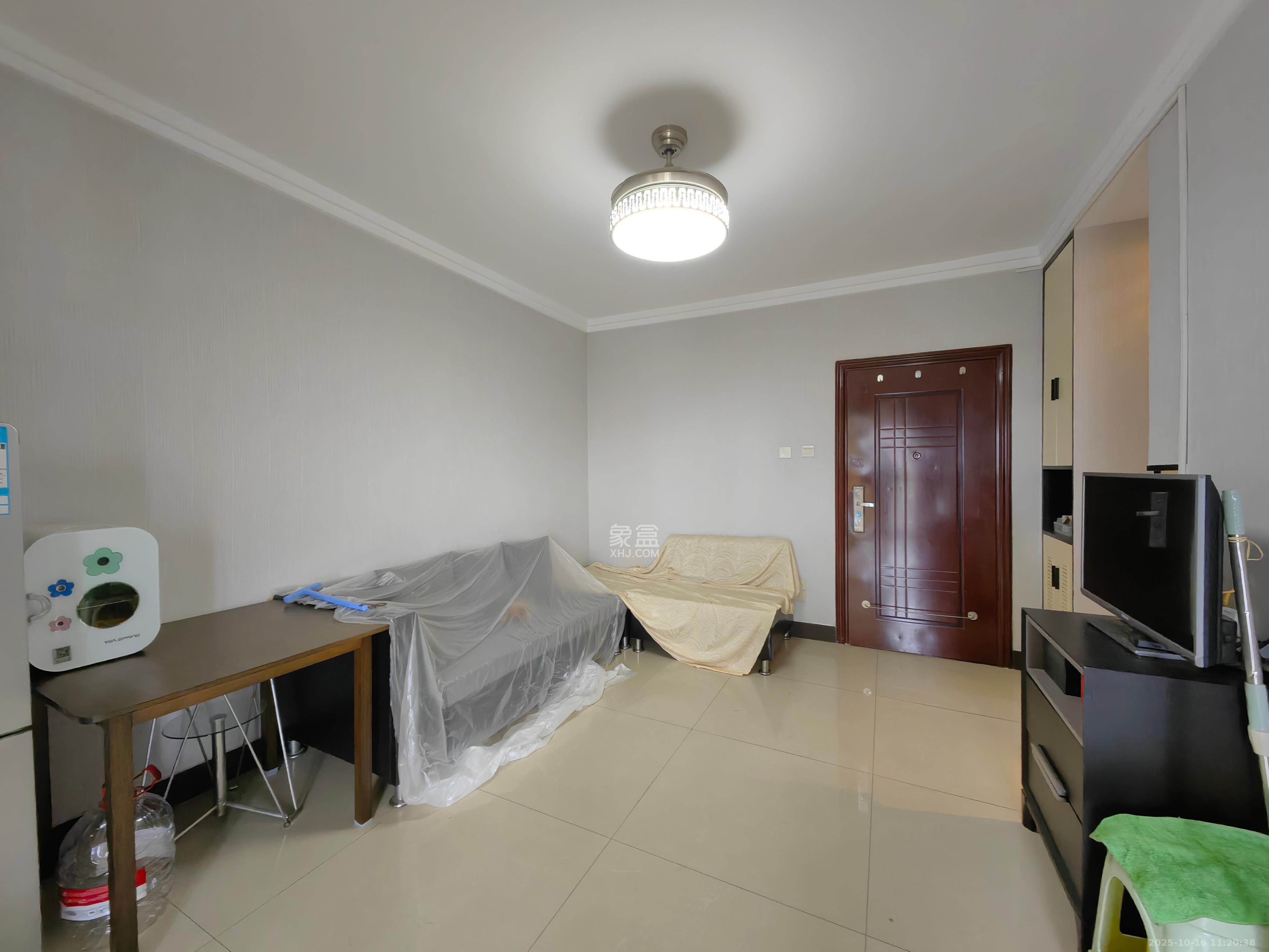 芙蓉公馆  1室1厅1卫    2500.0元/月