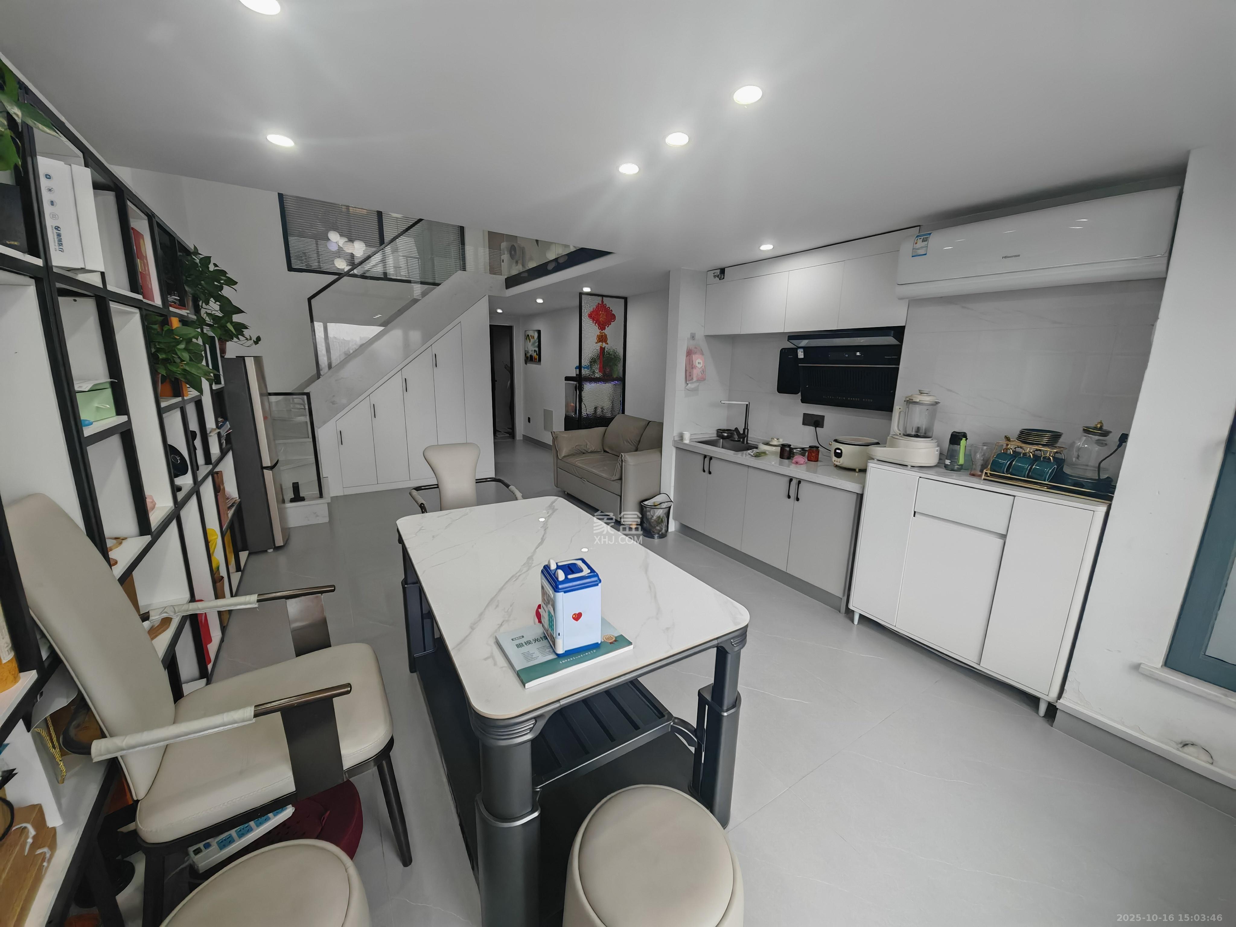 京武浪琴山三期（京武中心）  2室1厅1卫    3000.0元/月室内图