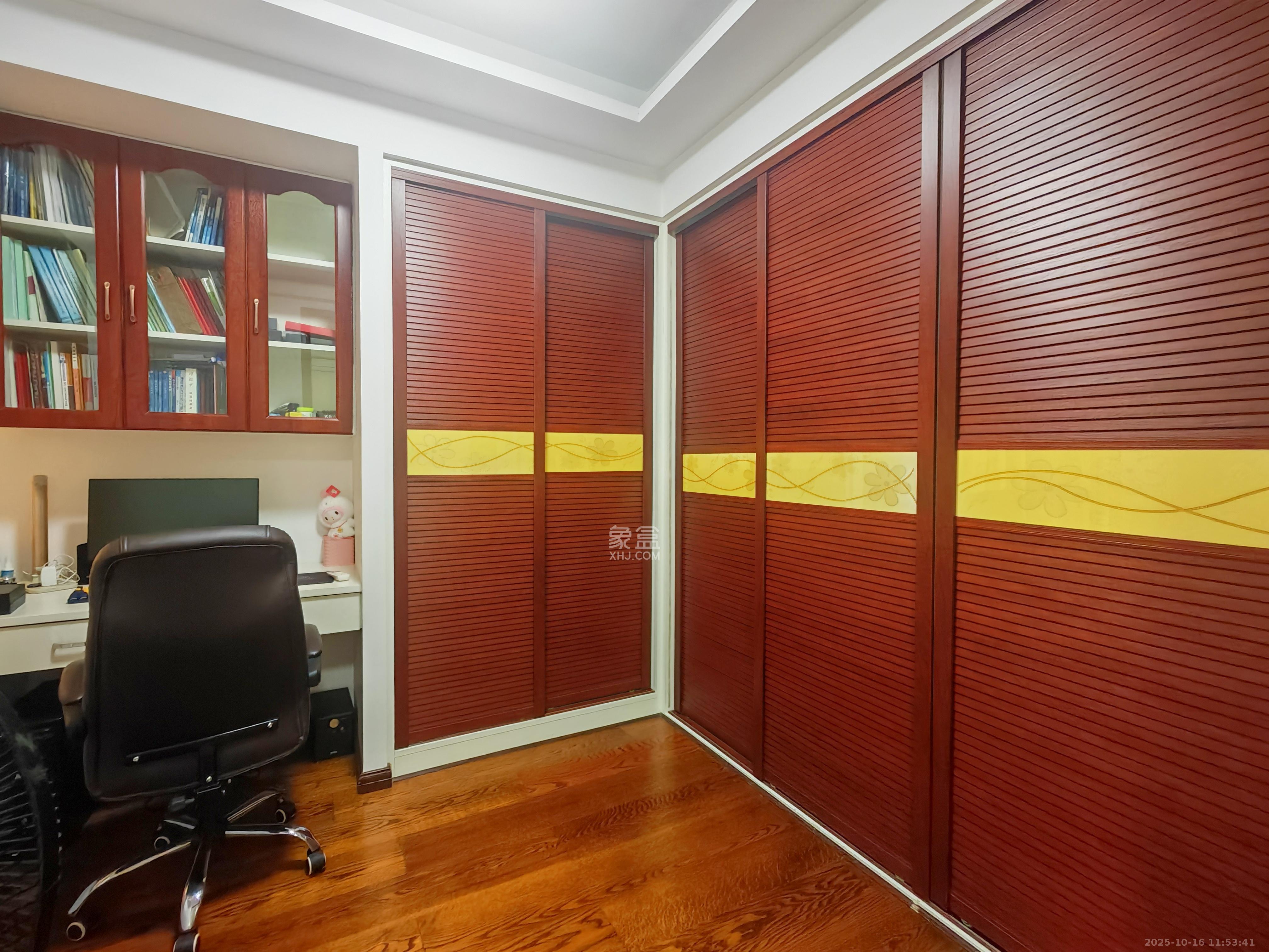 夏威夷碧水春城（碧桂园城市花园）  3室2厅2卫    3500.0元/月室内图