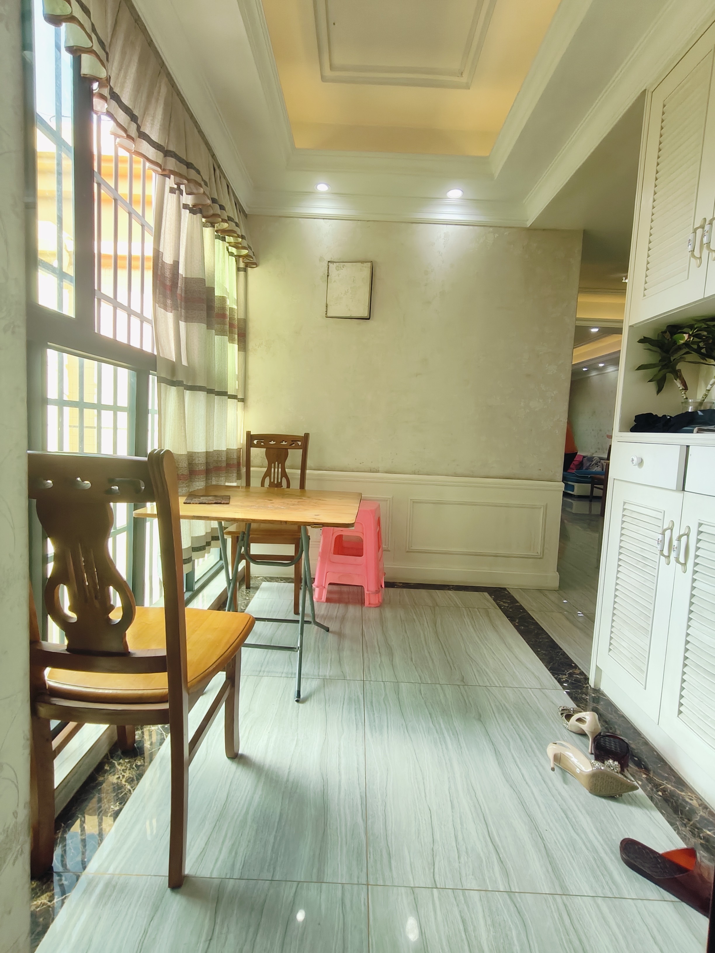 海岸豪庭  2室2厅1卫    176.0万 海岸豪庭  2室2厅1卫    176.0万客厅