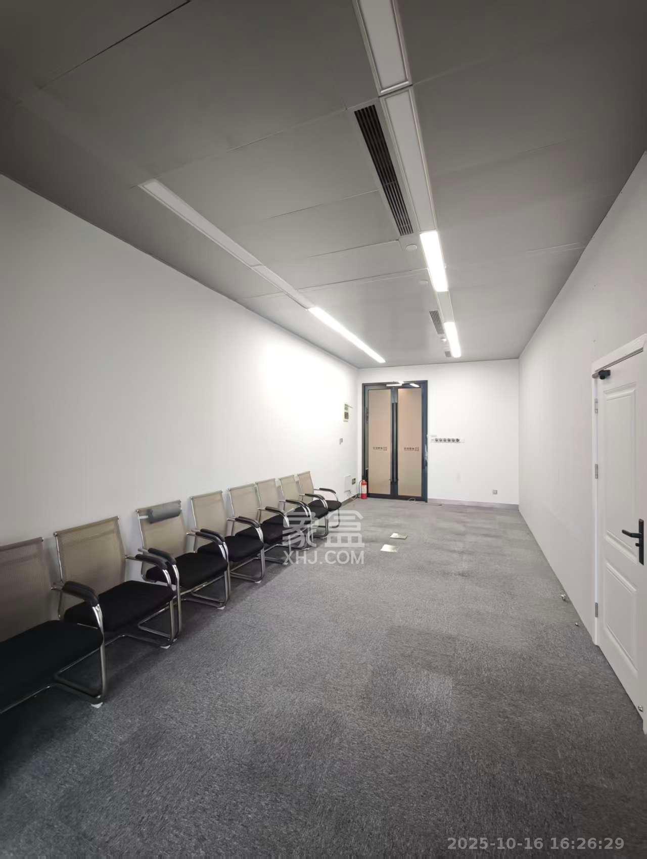 中隆国际嘉熙中心   240.25㎡      16000.0元/月室内图