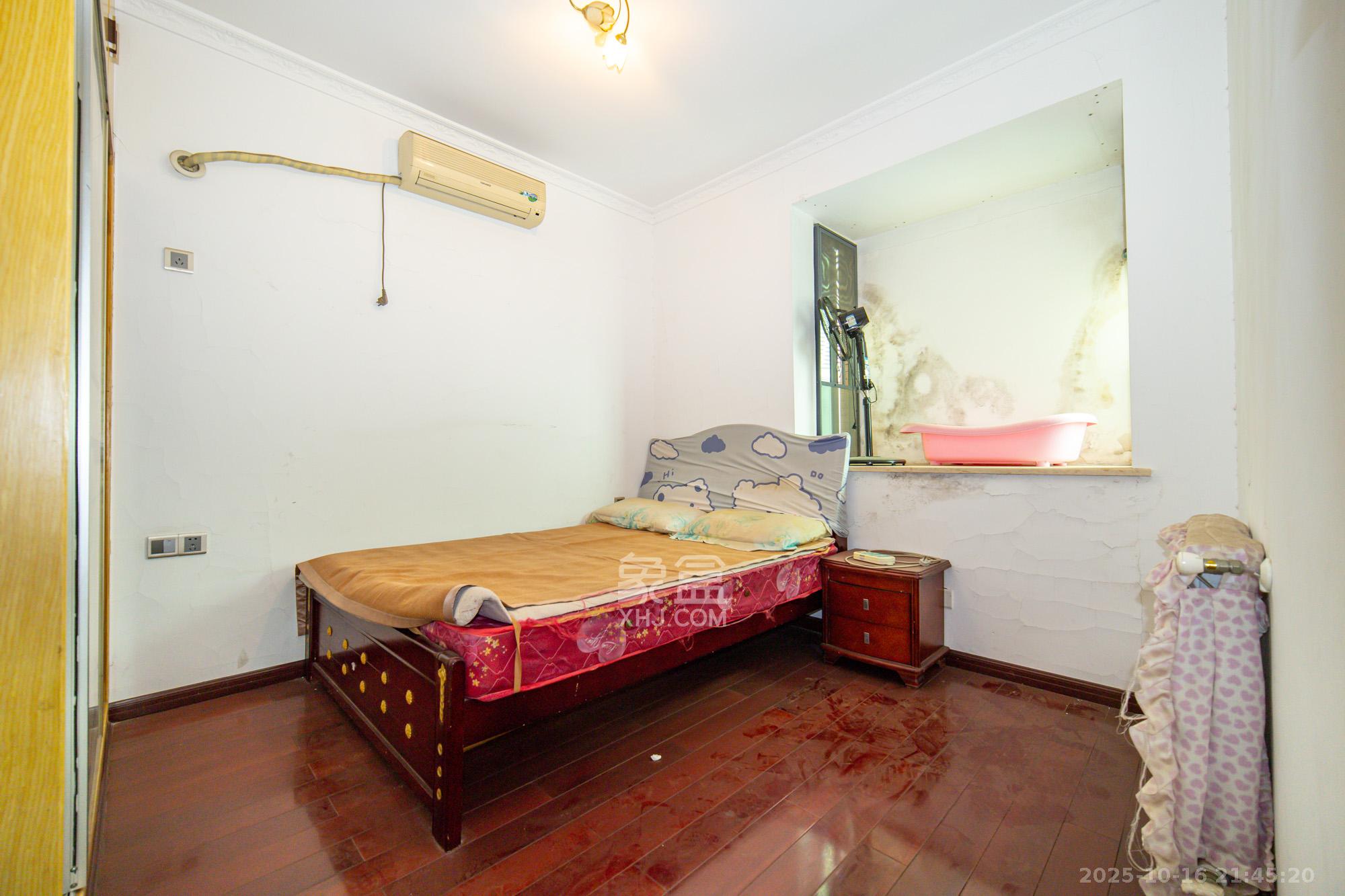 申湘宽境  3室2厅1卫    40.8万卧室