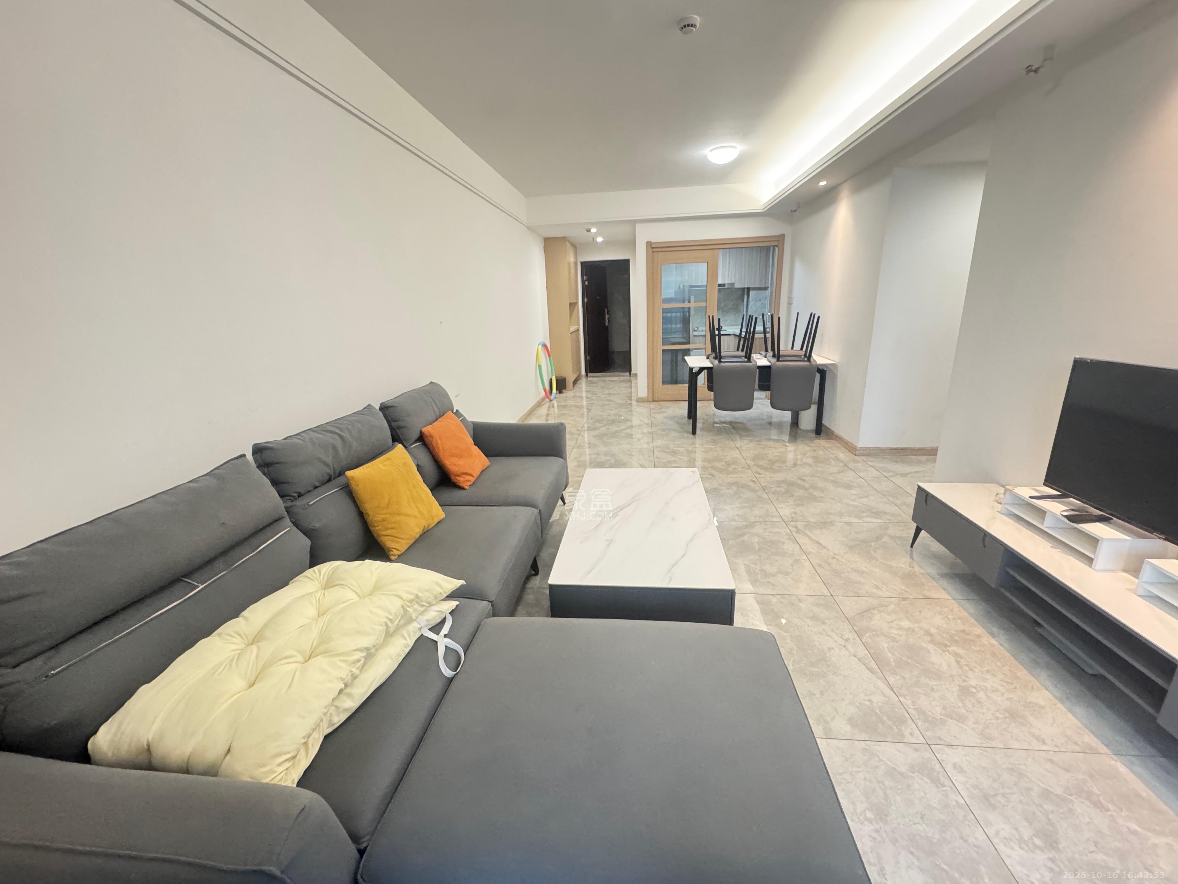 南山梅溪一方  3室1厅2卫    2700.0元/月 南山梅溪一方  3室1厅2卫    2700.0元/月室内图