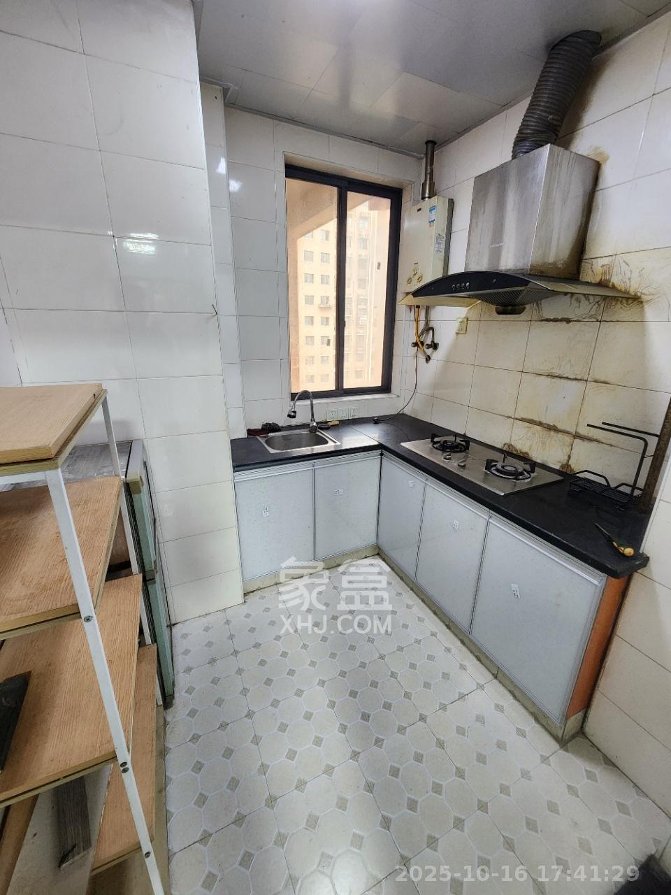 山水新城  2室2厅1卫    1800.0元/月 山水新城  2室2厅1卫    1800.0元/月室内图