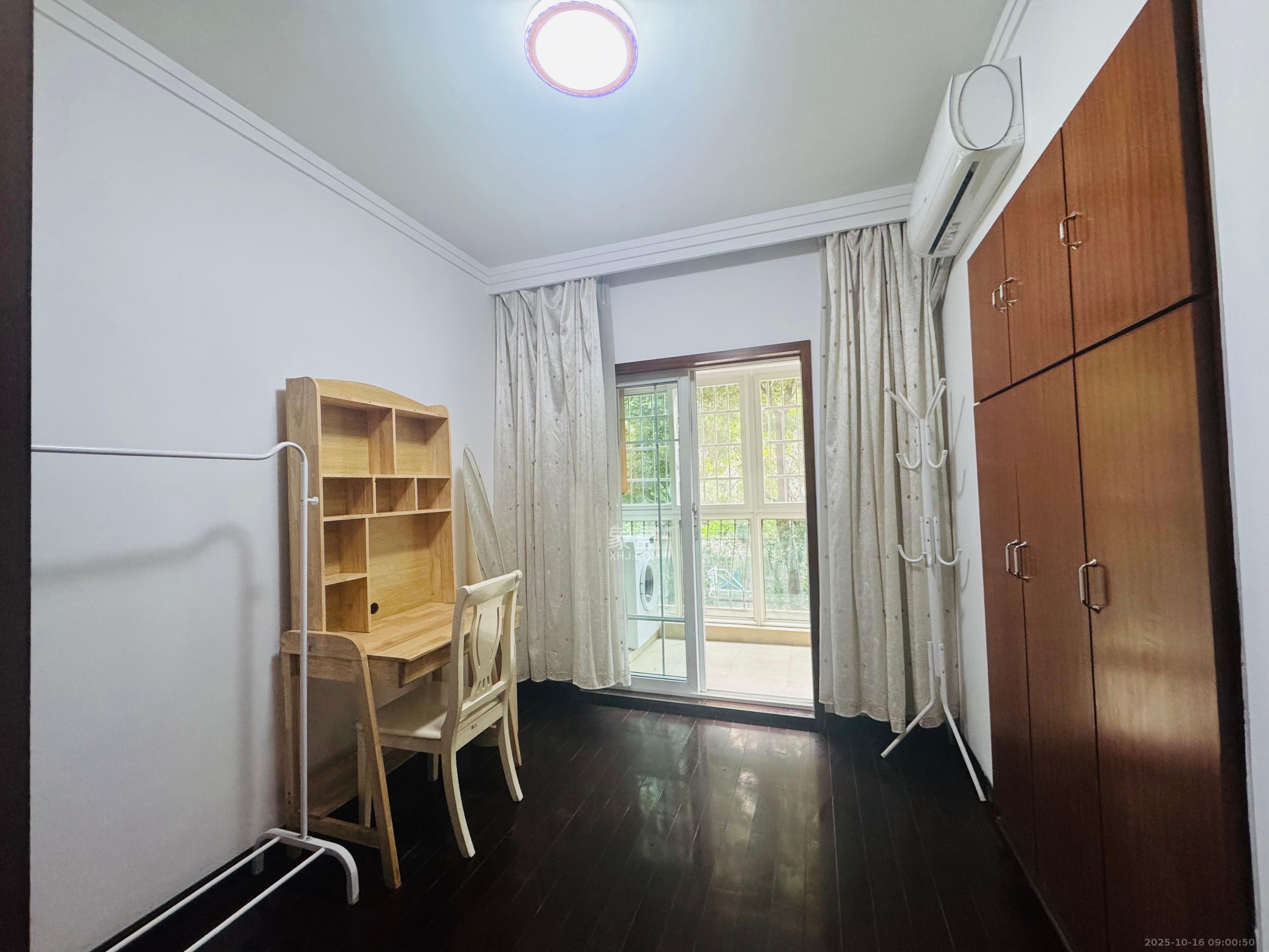 鸿铭中心  3室3厅2卫    3900.0元/月 鸿铭中心  3室3厅2卫    3900.0元/月室内图