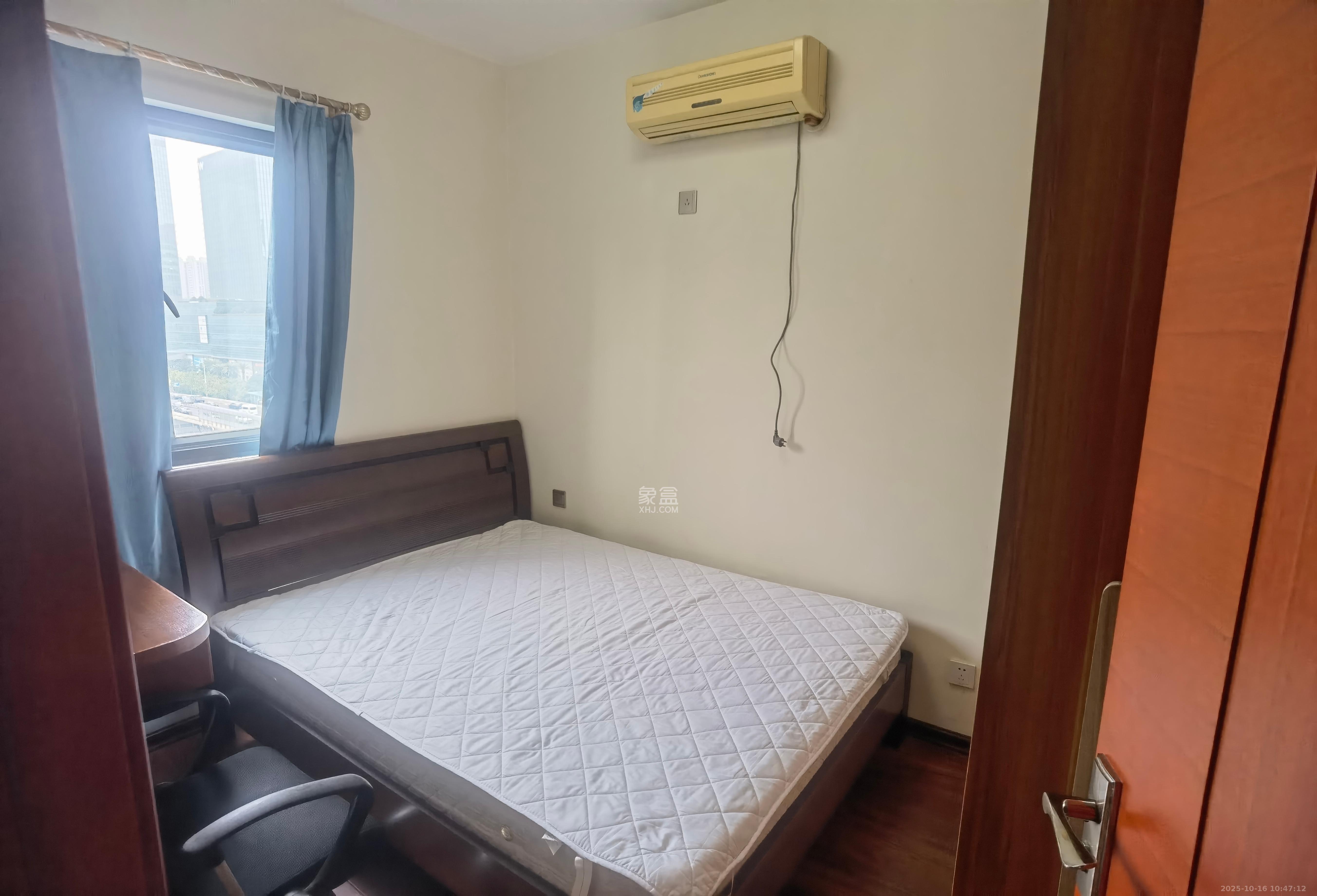 融科檀香山(融科紫檀、香山国际)  2室1厅1卫    2500.0元/月 融科檀香山(融科紫檀、香山国际)  2室1厅1卫    2500.0元/月室内图