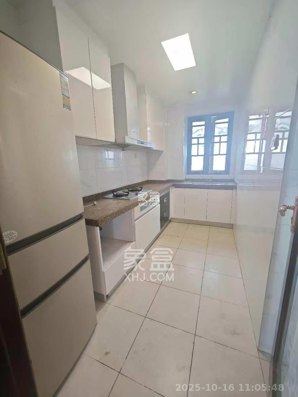 恒大御景天下城一期 3室2厅2卫 2200.0元/月 恒大御景天下城一期 3室2厅2卫 2200.0元/月室内图