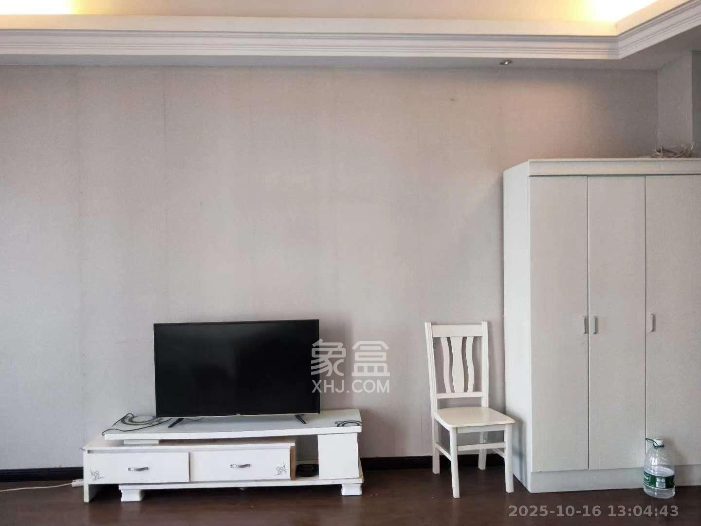 铂宫 1室1厅1卫 1900.0元/月 铂宫 1室1厅1卫 1900.0元/月室内图