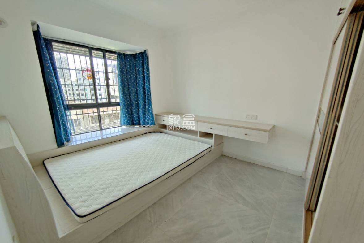 海南省三建秀英宿舍区 2室1厅1卫 2300.0元/月 海南省三建秀英宿舍区 2室1厅1卫 2300.0元/月室内图