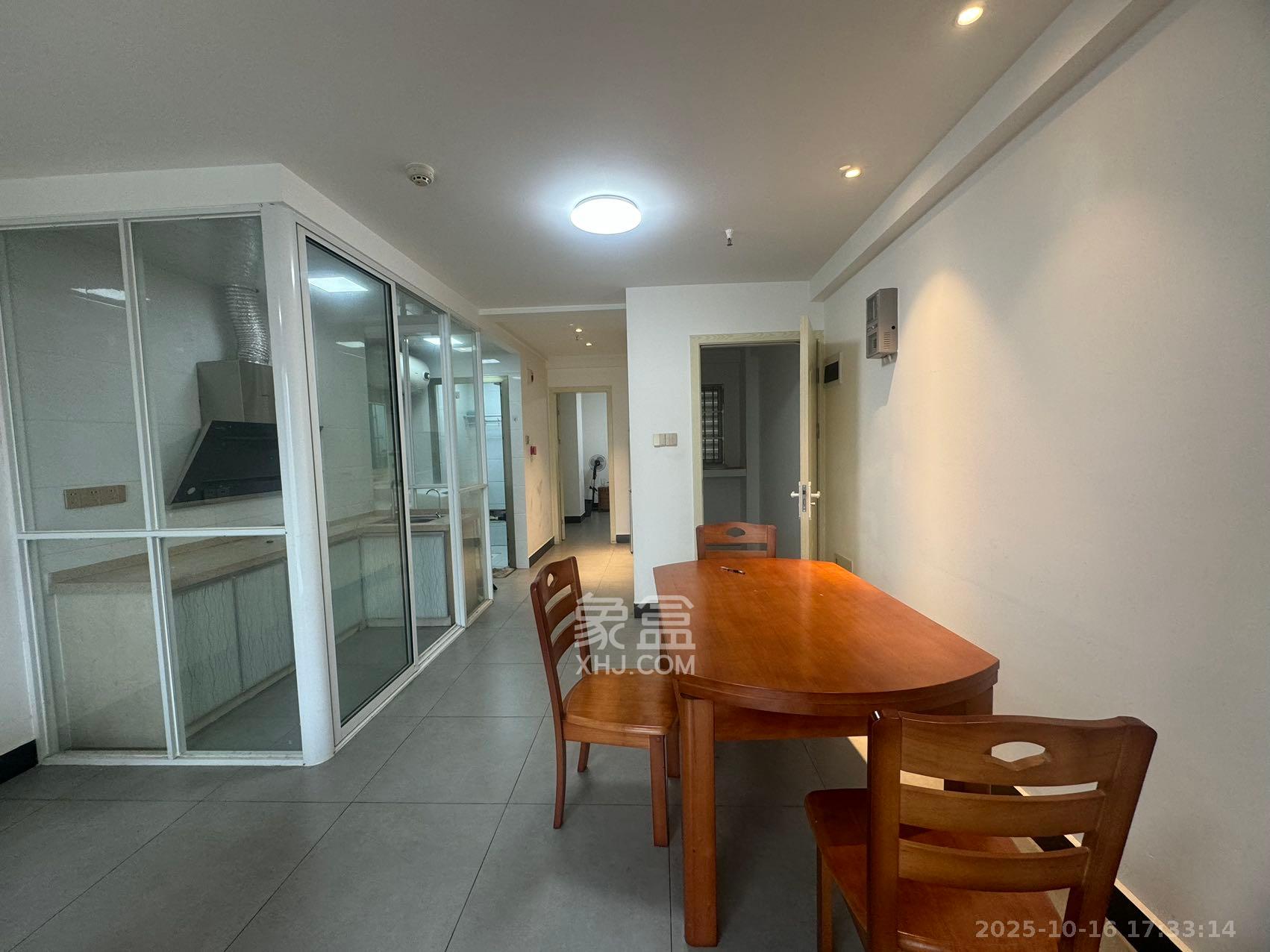 九华新城  1室1厅1卫    1000.0元/月室内图