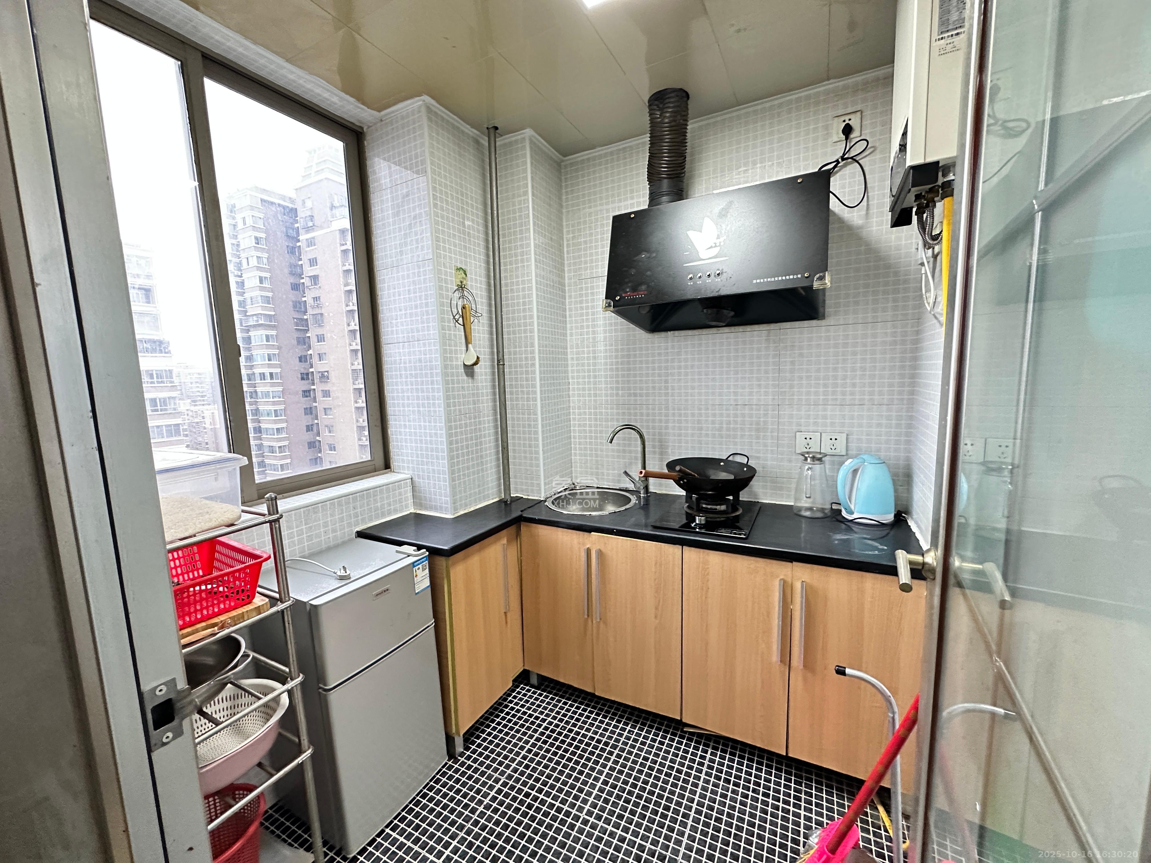 汇达国际公馆(汇达大厦) 1室1厅1卫 1500.0元/月 汇达国际公馆(汇达大厦) 1室1厅1卫 1500.0元/月室内图