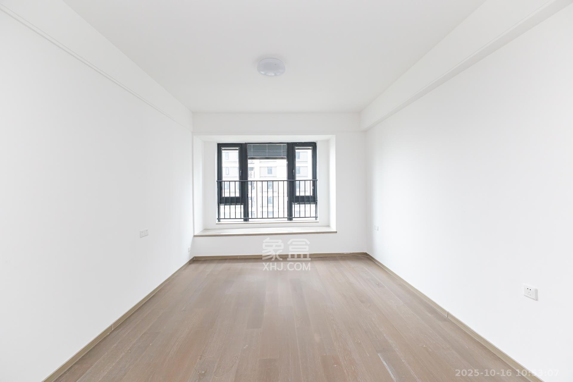 越秀湘江星汇城三期 4室2厅2卫 320.0万 越秀湘江星汇城三期 4室2厅2卫 320.0万卧室