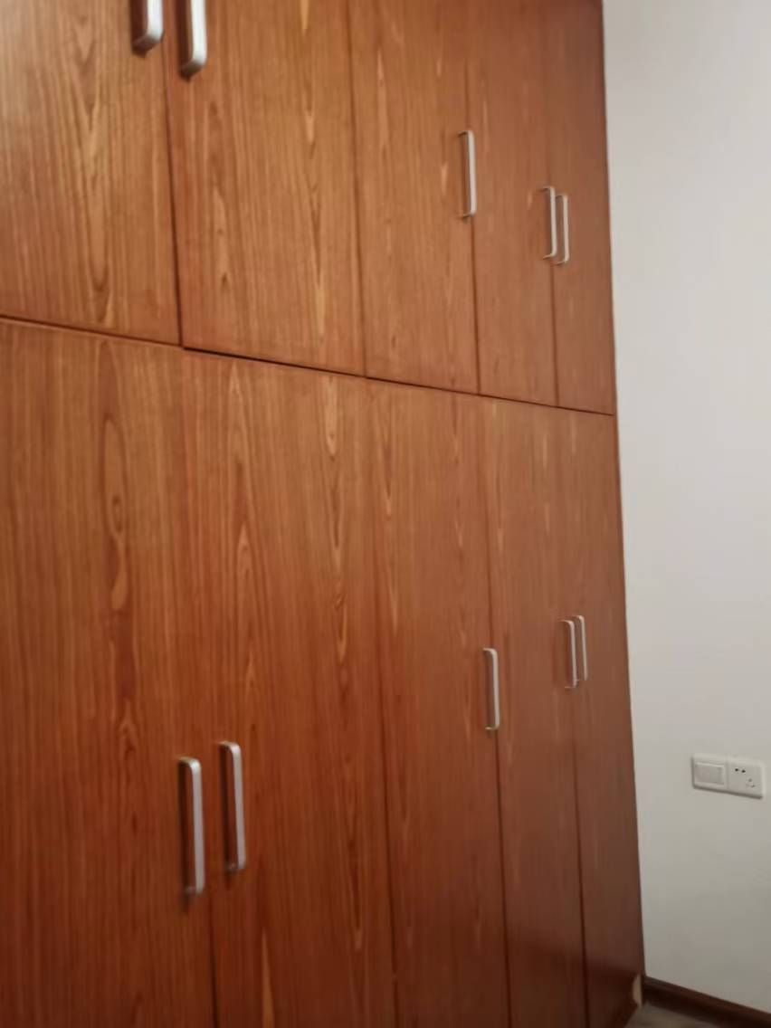 天酬尚都 1室1厅1卫 30.0万 天酬尚都 1室1厅1卫 30.0万客厅