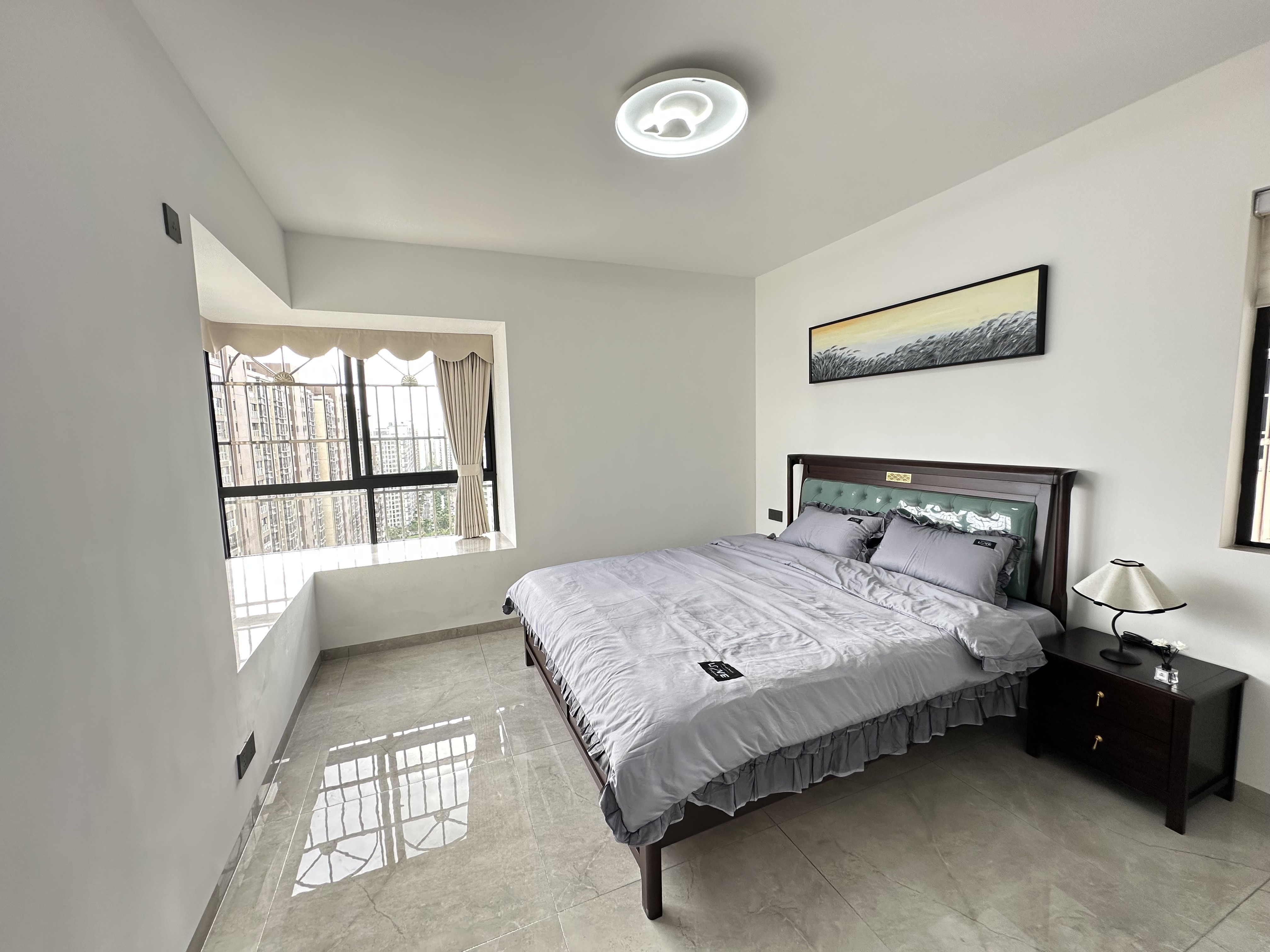 水岸听涛 4室2厅2卫 149.0万 水岸听涛 4室2厅2卫 149.0万客厅